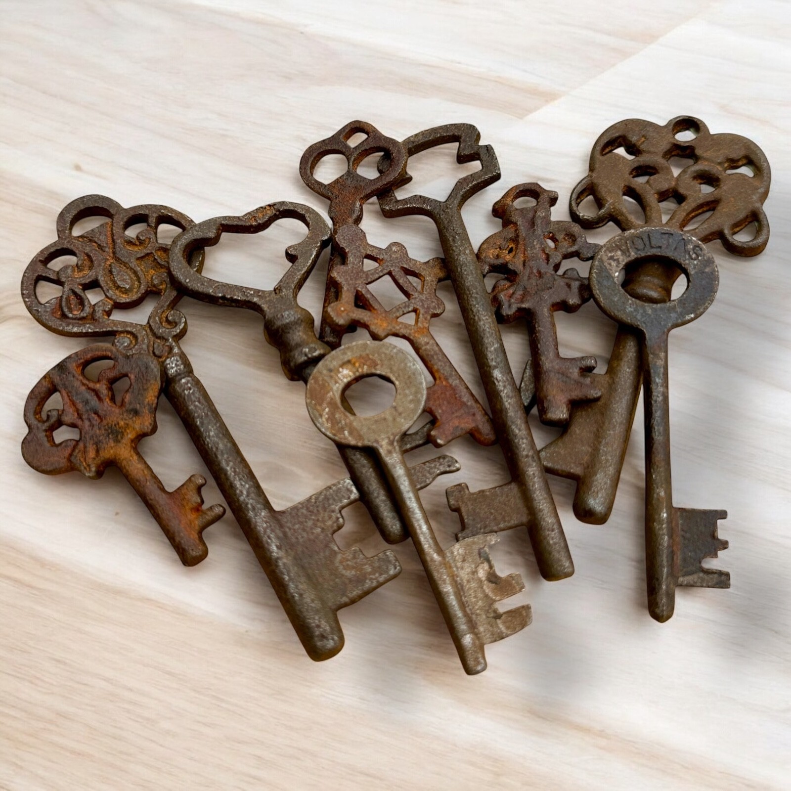 Antique Style 19th Century Iron Skeleton Keys Vintage Reproduction - Lot Of 10 Antique Style 19th Century Iron Skeleton Keys Vintage Reproduction - Lot Of 10