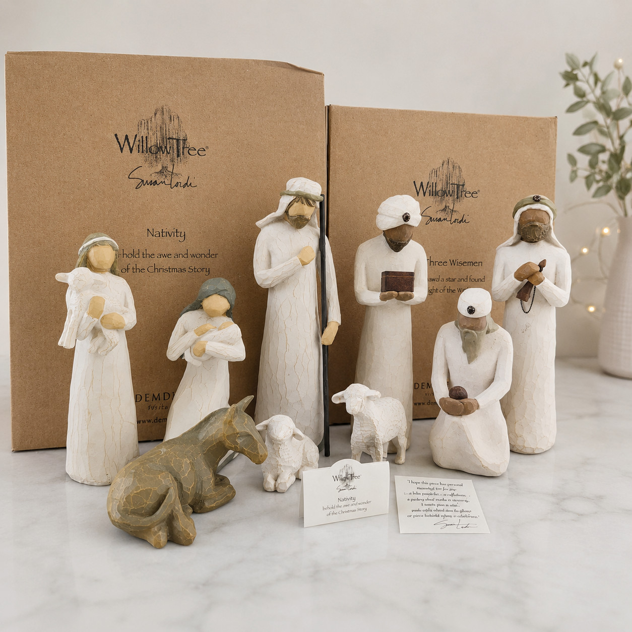 Willow Tree Nativity figurines set (9 PIECES) with nativity and Three Wisemen Willow Tree Nativity figurines set (9 PIECES) with nativity and Three Wisemen