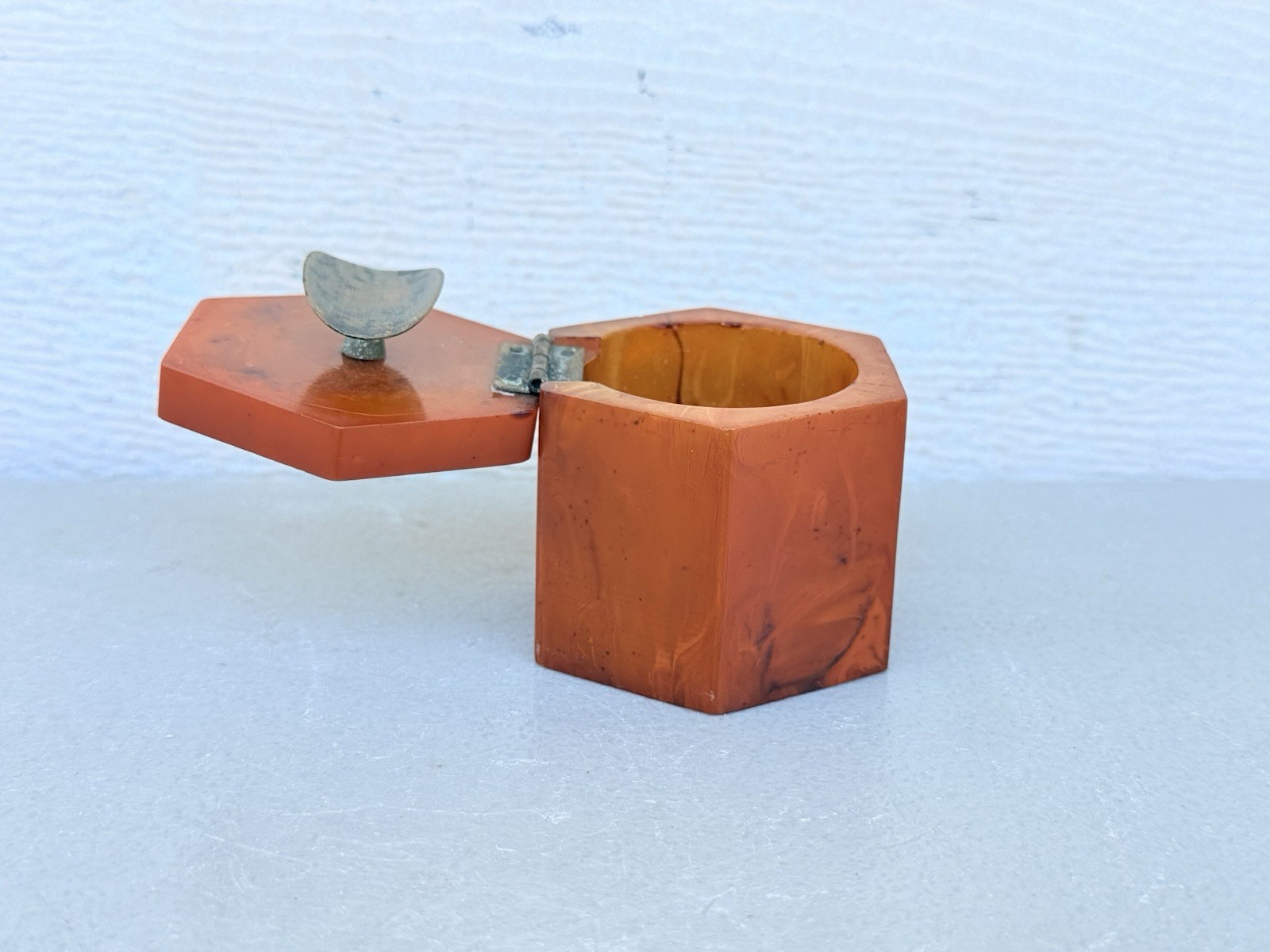 Rare VINTAGE BAKELITE ASHTRAY Holder Smoking Stand Box Rare VINTAGE BAKELITE ASHTRAY Holder Smoking Stand Box