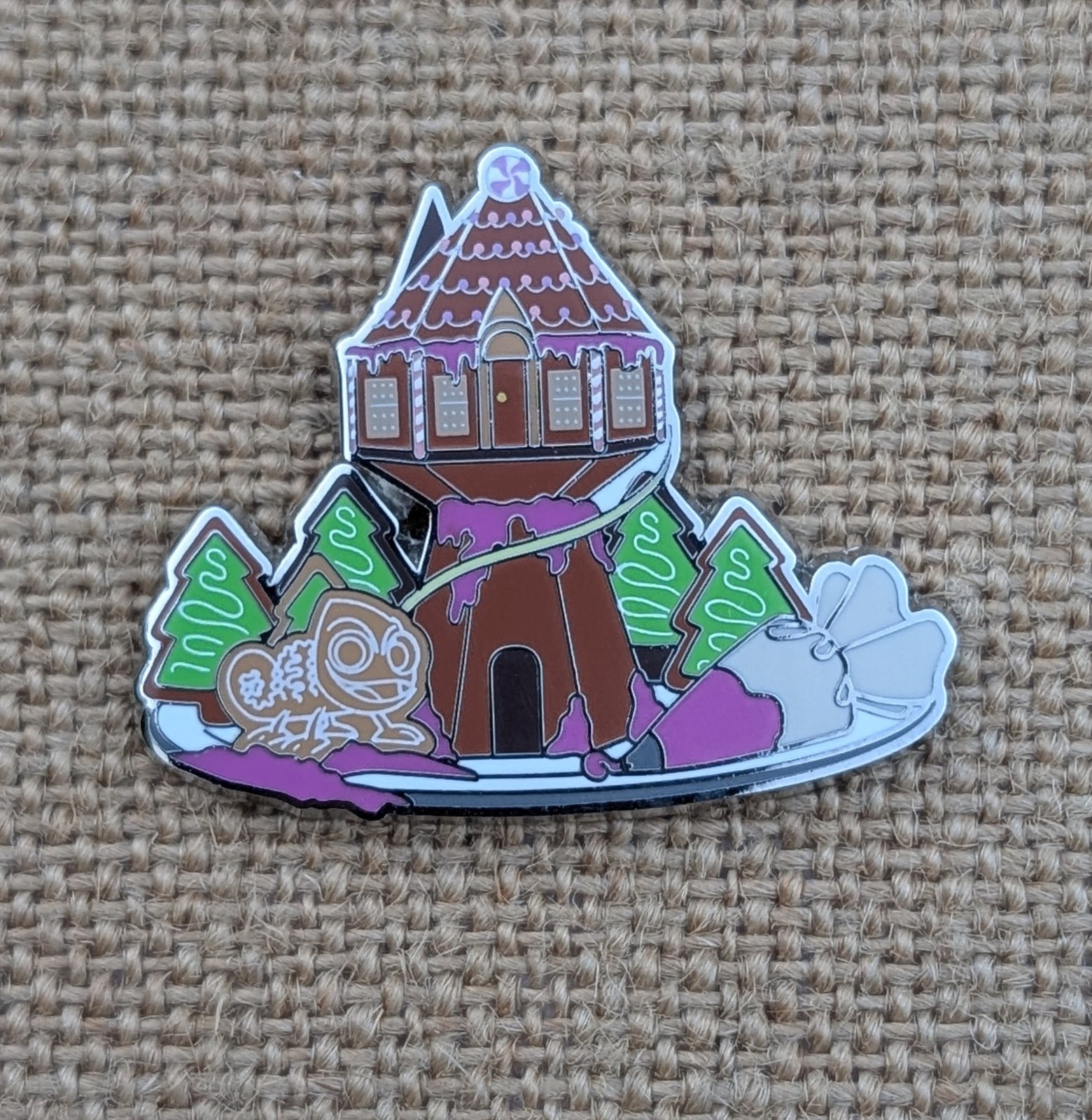 Pascal Gingerbread House Pin 2021 Disney Parks Rapunzel Tangled Mystery OE Pascal Gingerbread House Pin 2021 Disney Parks Rapunzel Tangled Mystery OE