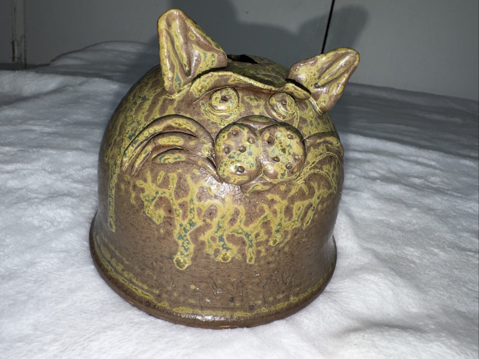 Vintage Studio Pottery Piggy Bank – Cat Face – Handmade 1970s MCM Vintage Studio Pottery Piggy Bank – Cat Face – Handmade 1970s MCM