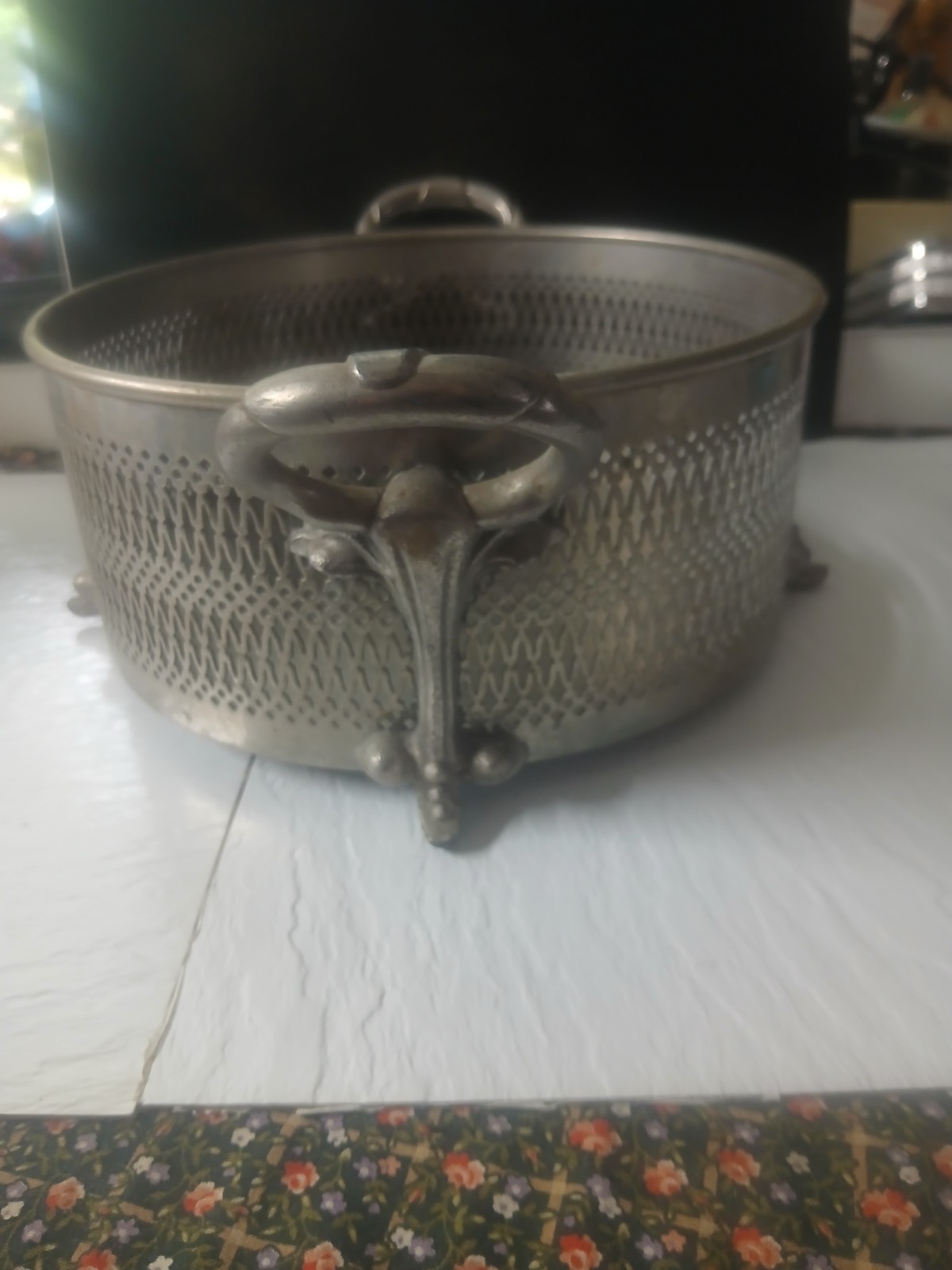 Vintage Royal Rochester Caddy: Round Footed Ornate Metal with Handles. Vintage Royal Rochester Caddy: Round Footed Ornate Metal with Handles.