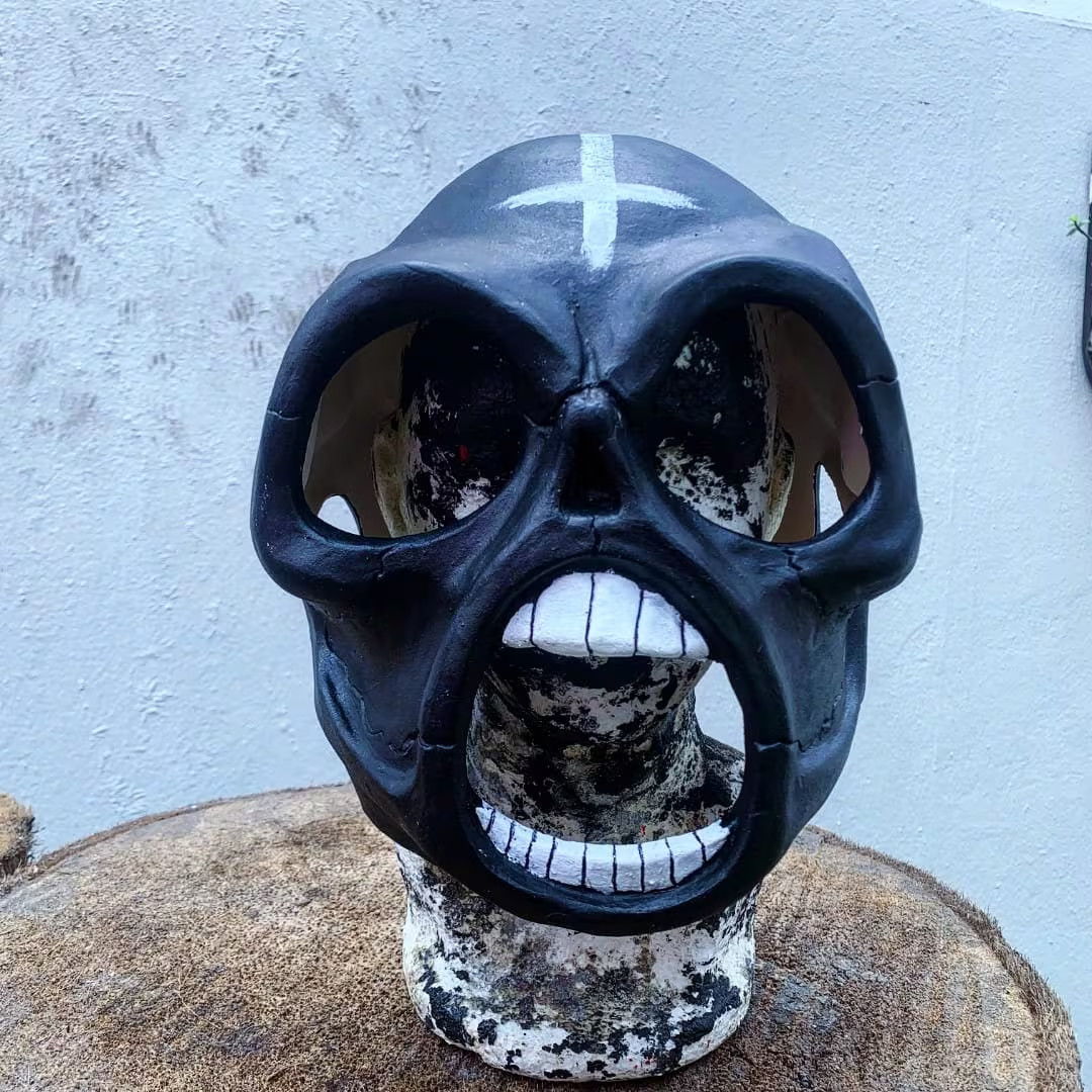 slipknot style iowa sid black skull mask rock metal halloween prop 1999 slipknot style iowa sid black skull mask rock metal halloween prop 1999