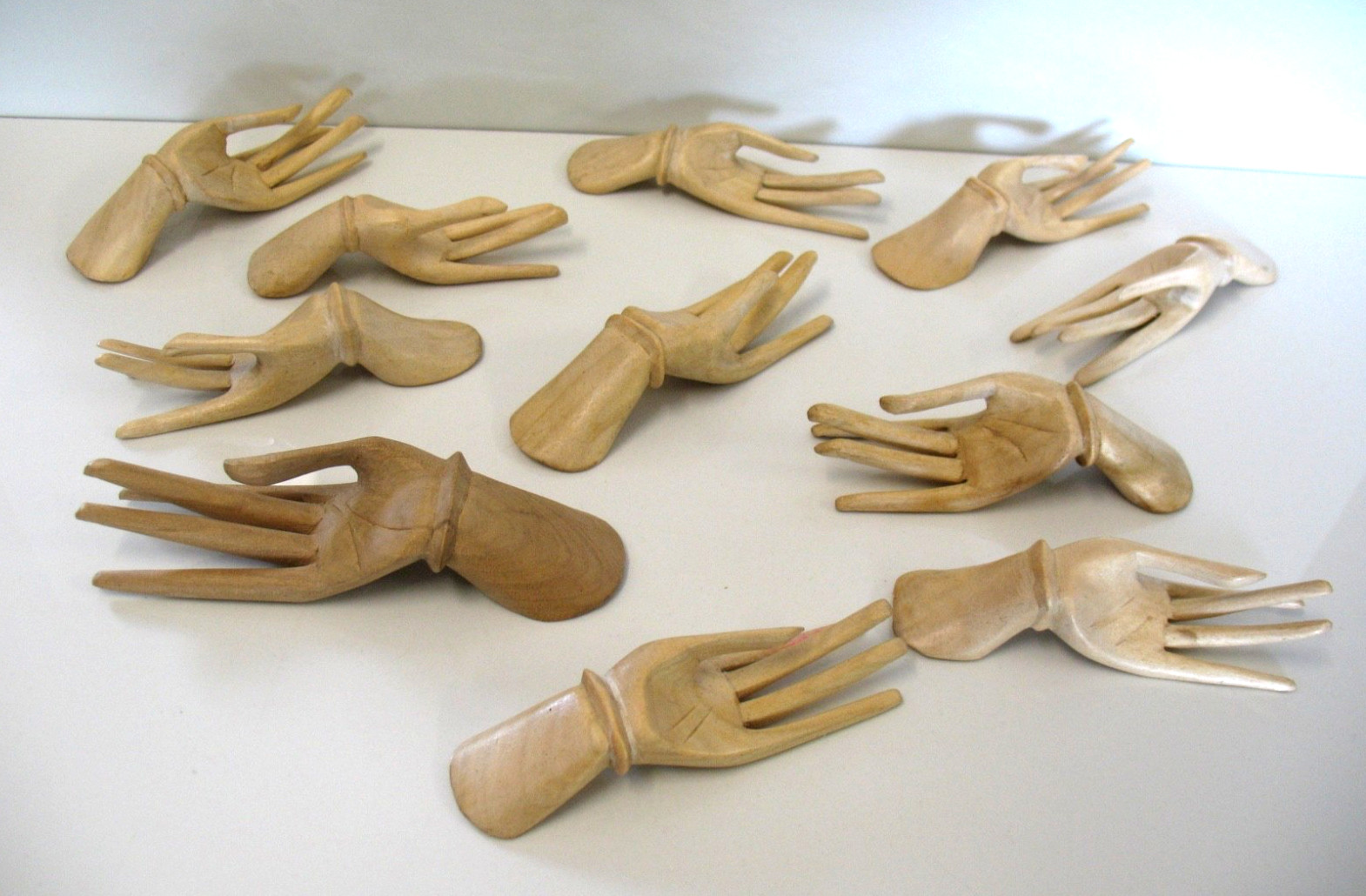 11 VTG MUDRA Hands LOT Light Hardwood Indonesian Folk Art Ring Jewelry Holders