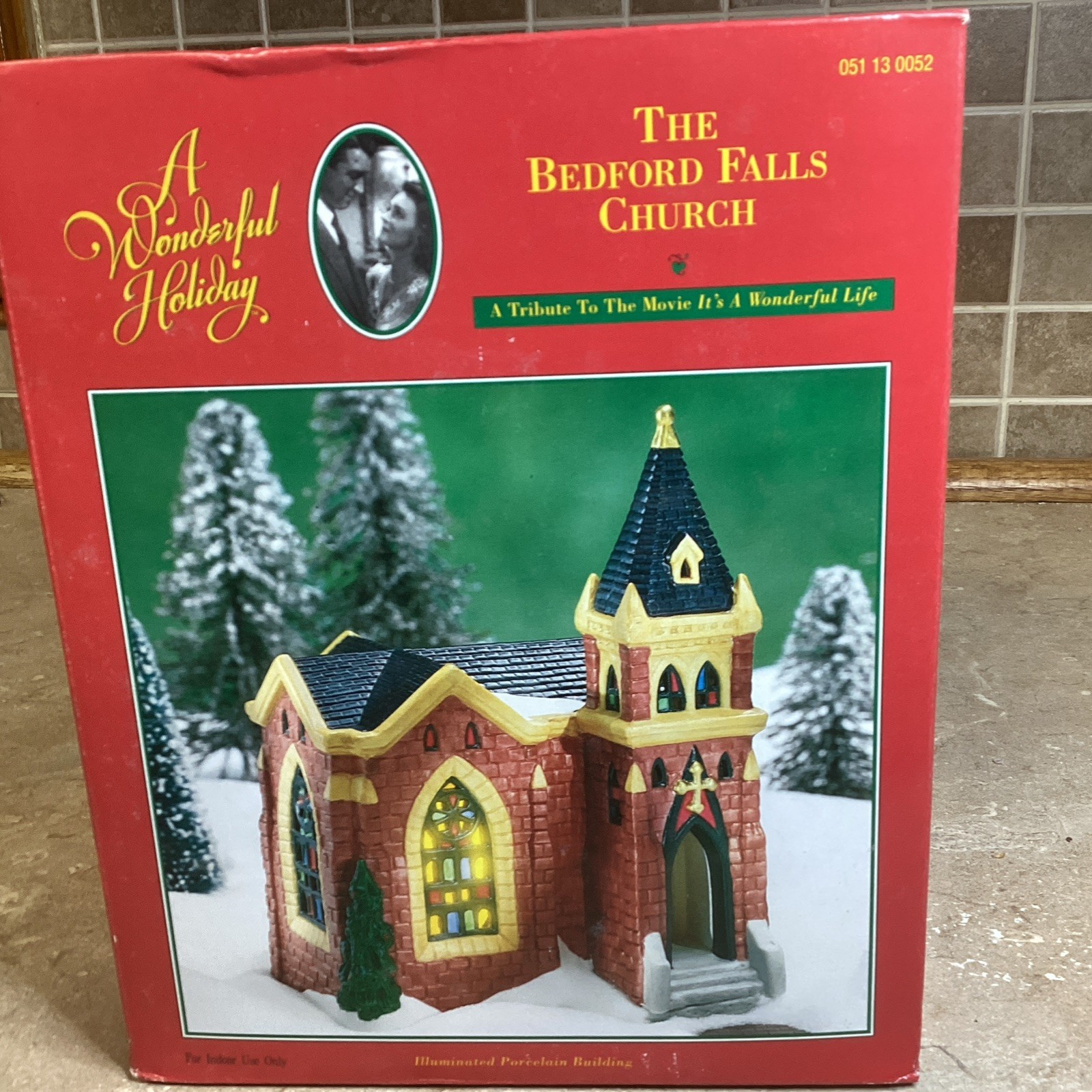 It\'s a Wonderful Life Holiday Village - Bedford Falls Church - NEW It\'s a Wonderful Life Holiday Village - Bedford Falls Church - NEW