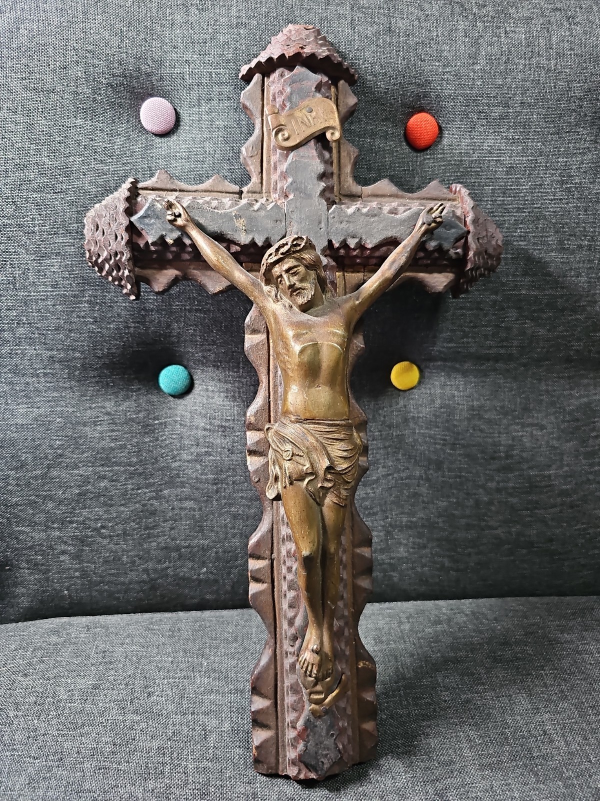 Antique 19th C Carved Wood Crucifix Brass Christ INRI Skull Memento Mori Antique 19th C Carved Wood Crucifix Brass Christ INRI Skull Memento Mori