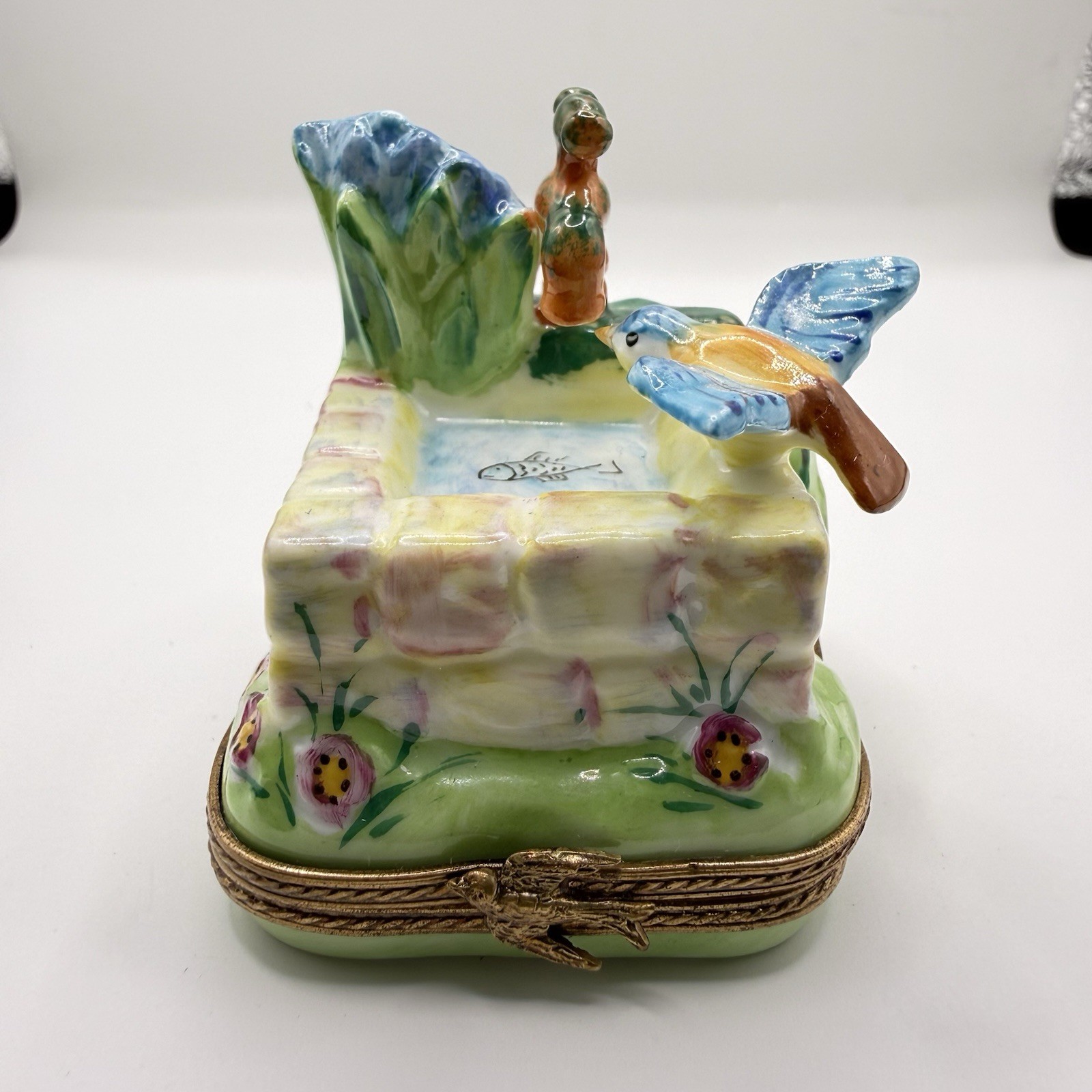 Peint Main Limoges France Chamart Bird Bath Floral Trinket Box Vintage/Antique Peint Main Limoges France Chamart Bird Bath Floral Trinket Box Vintage/Antique