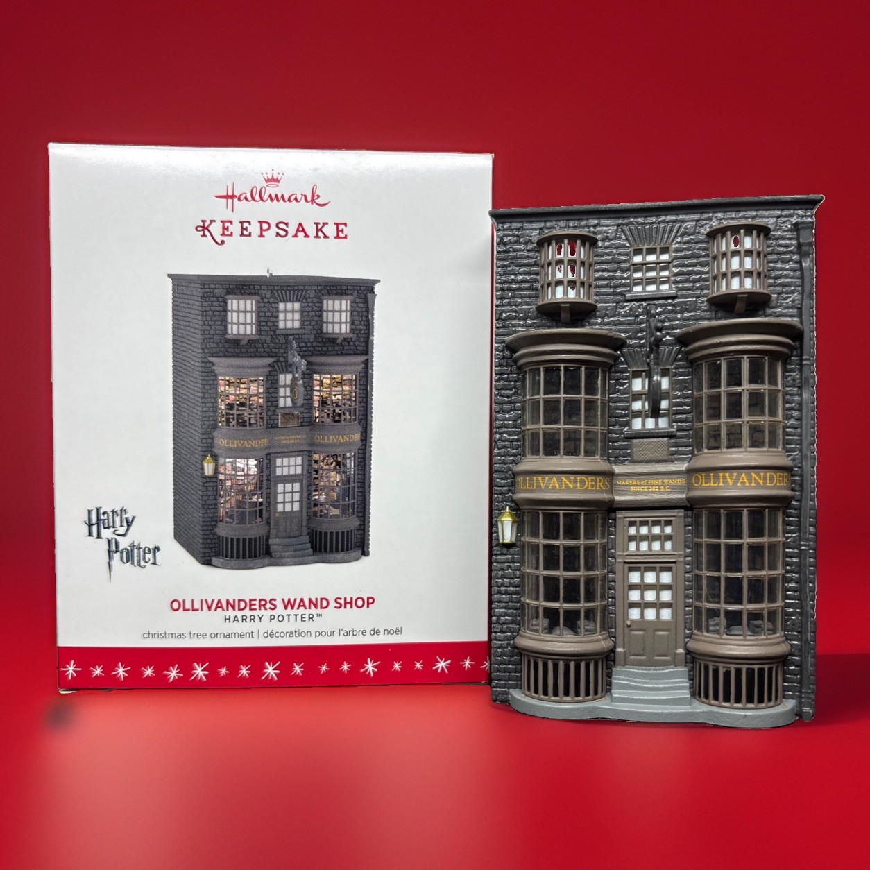 2016 Hallmark Keepsake Ornament Ollivanders Wand Shop Harry Potter Magic Viewer 2016 Hallmark Keepsake Ornament Ollivanders Wand Shop Harry Potter Magic Viewer