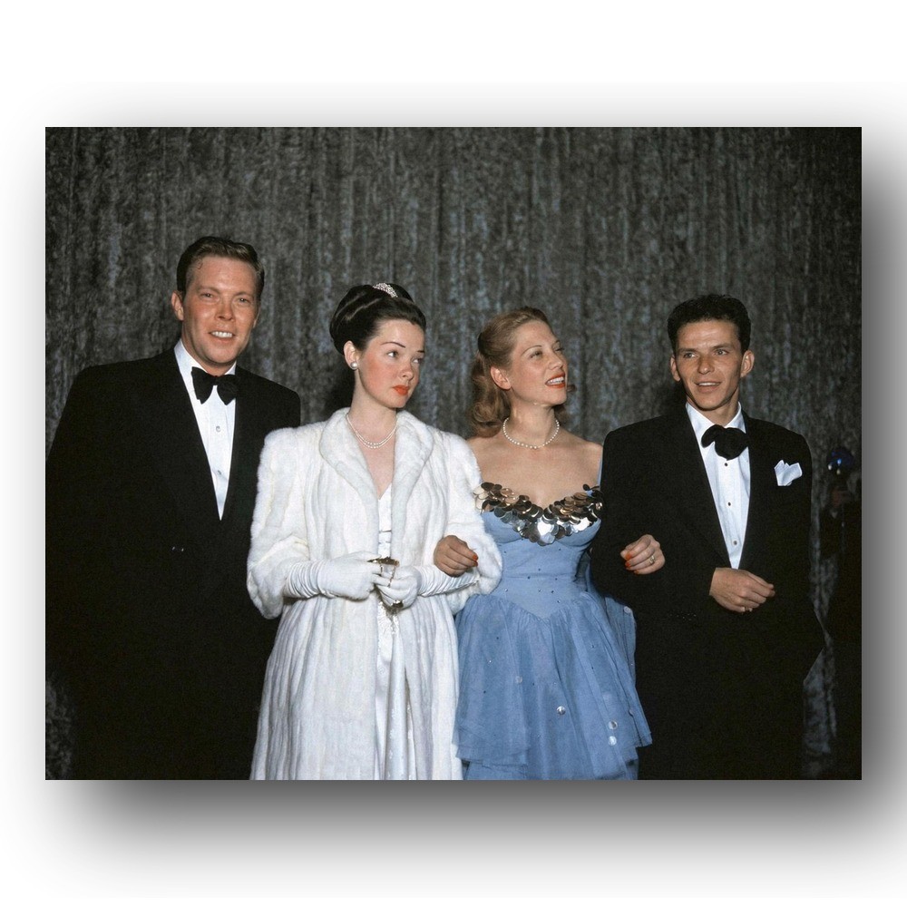 Dick Haymes, Dinah Shore, Frank Sinatra, Kathryn Grayson Photo 8x10 1945 Event Dick Haymes, Dinah Shore, Frank Sinatra, Kathryn Grayson Photo 8x10 1945 Event
