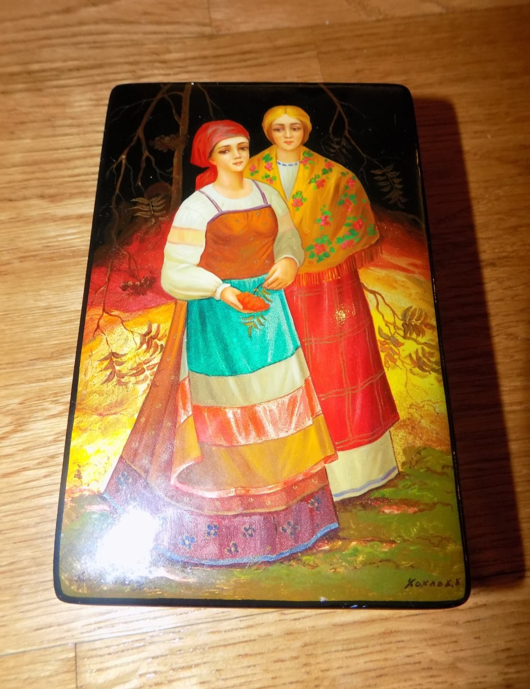 EUC FEDOSKINO RUSSIAN USSR VINTAGE LACQUER LACQUERED HAND PAINTED SIGNED BOX 5\ EUC FEDOSKINO RUSSIAN USSR VINTAGE LACQUER LACQUERED HAND PAINTED SIGNED BOX 5\