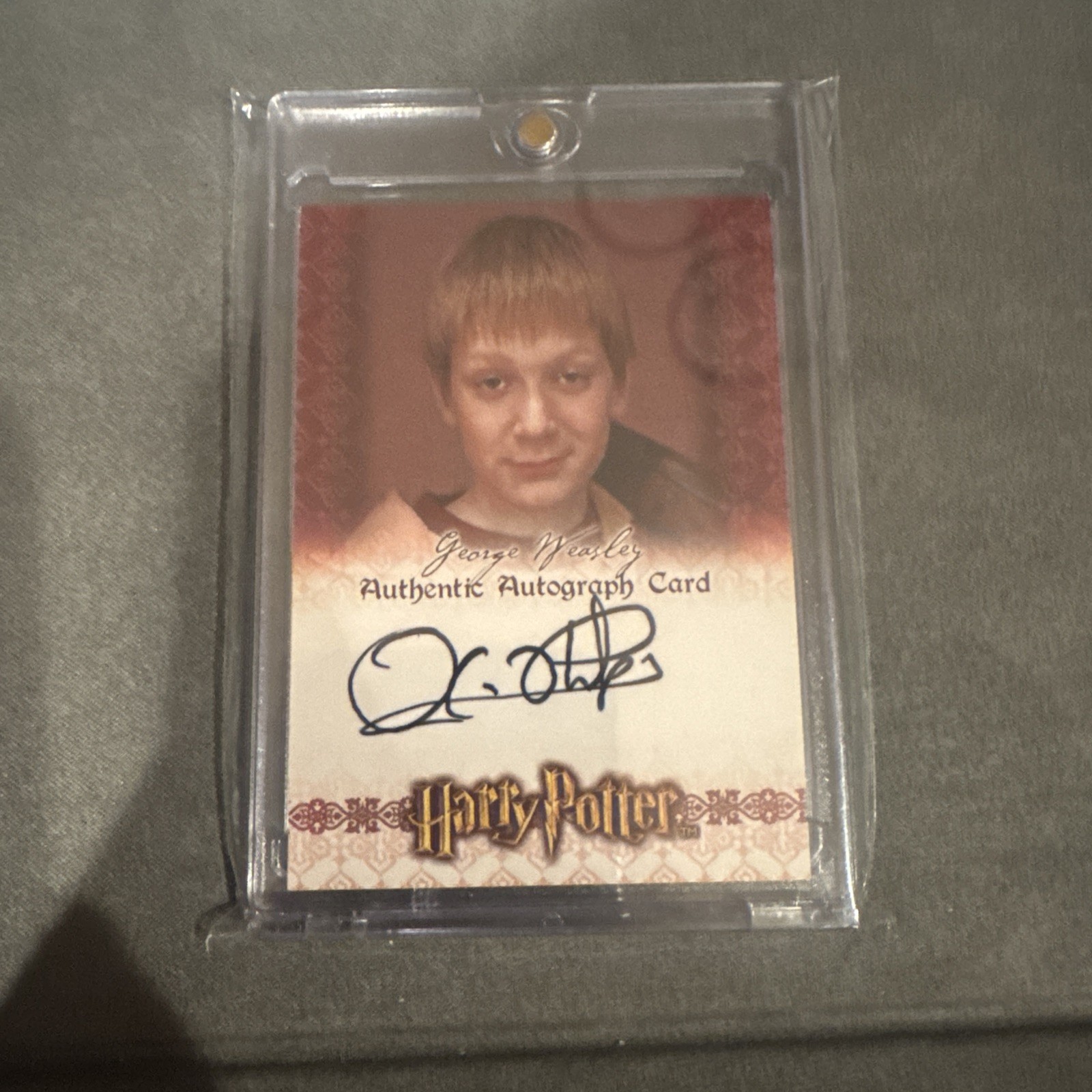 2007 Artbox World of Harry Potter Autograph Card Oliver Phelps as Weasley
