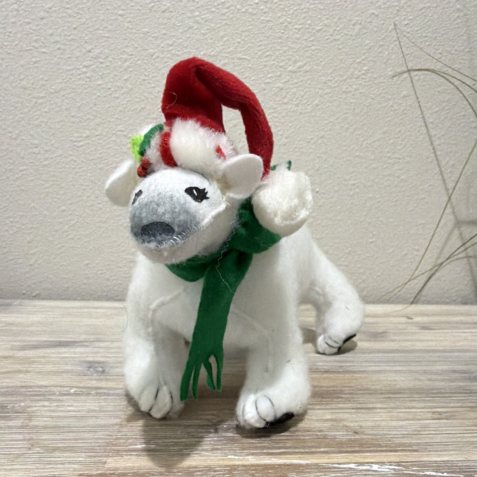 Annalee 9in Polar Bear with Santa Hat Item #751209 2009 Annalee 9in Polar Bear with Santa Hat Item #751209 2009