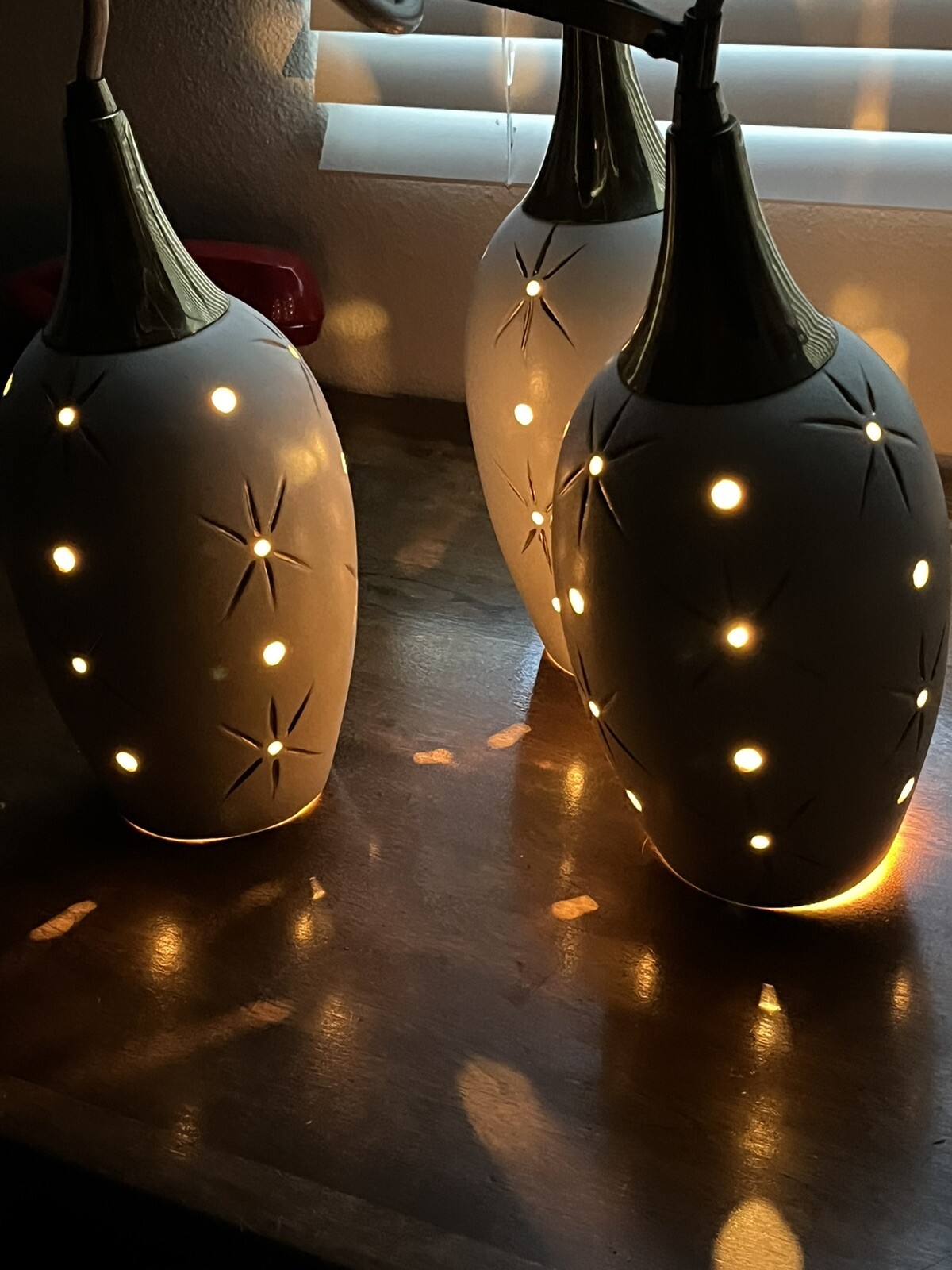 MCM Vintage Ceramic & Brass pendant light With 3 Pendants Gold Star Pattern MCM Vintage Ceramic & Brass pendant light With 3 Pendants Gold Star Pattern