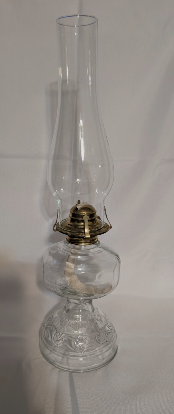 WI Barn Antique Vintage All Glass Kerosene Desk Top Parlor Lamp Very Nice WI Barn Antique Vintage All Glass Kerosene Desk Top Parlor Lamp Very Nice