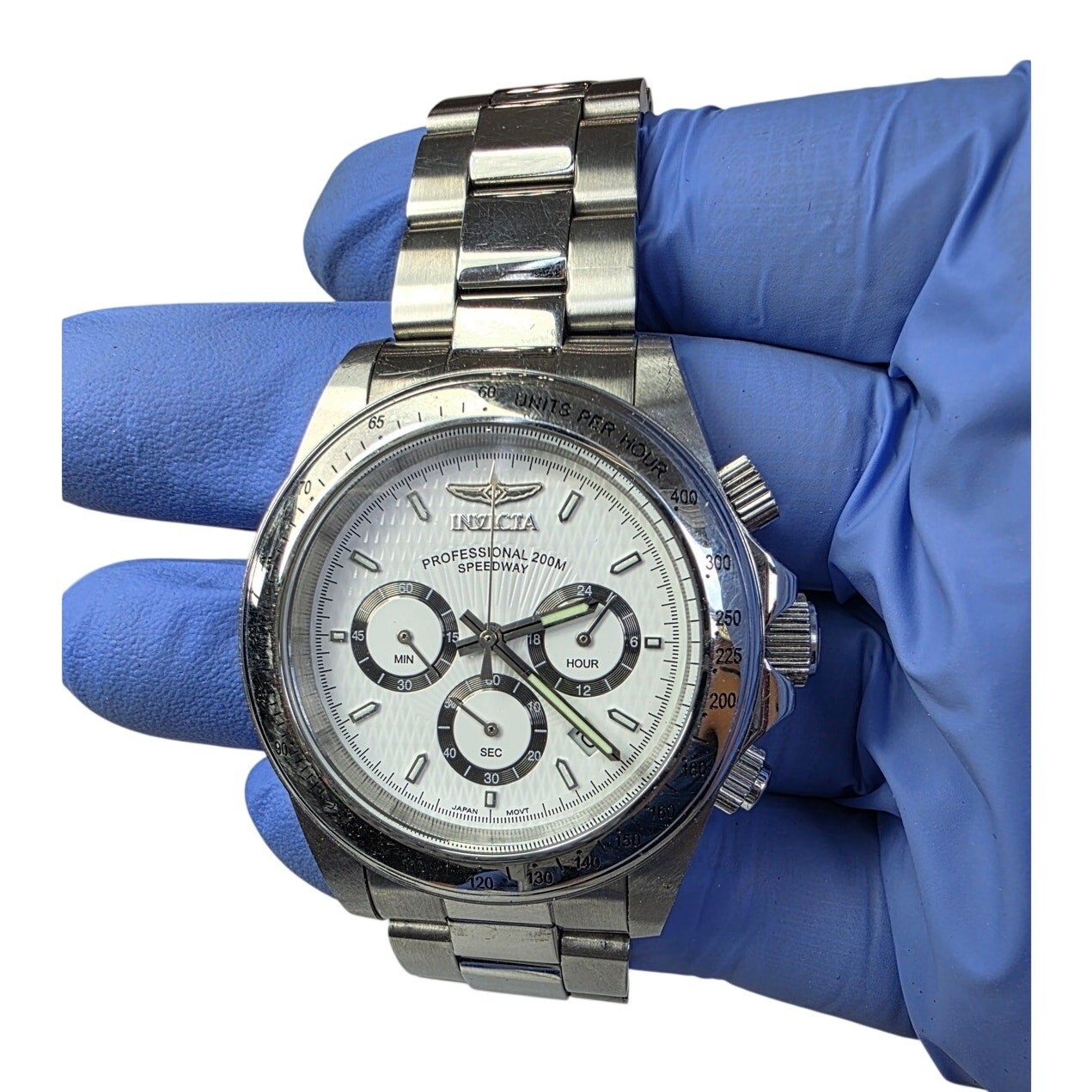 Invicta Speedway Men's Watch 9211, 40mm, Quartz Chronograph, Needs Battery Invicta Speedway Men's Watch 9211, 40mm, Quartz Chronograph, Needs Battery