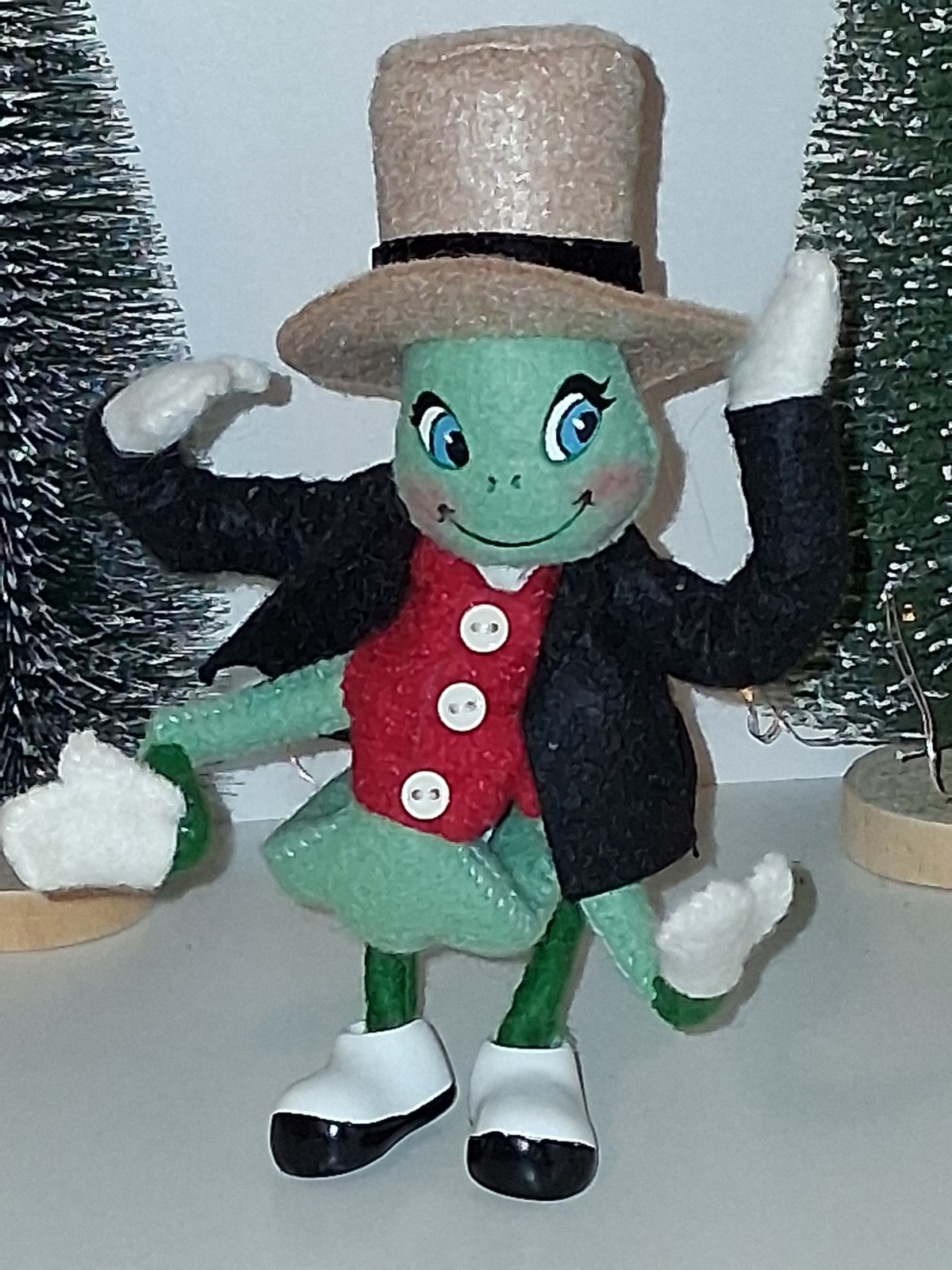 ANNALEE DISNEY STORYBOOK Jiminy Cricket 7