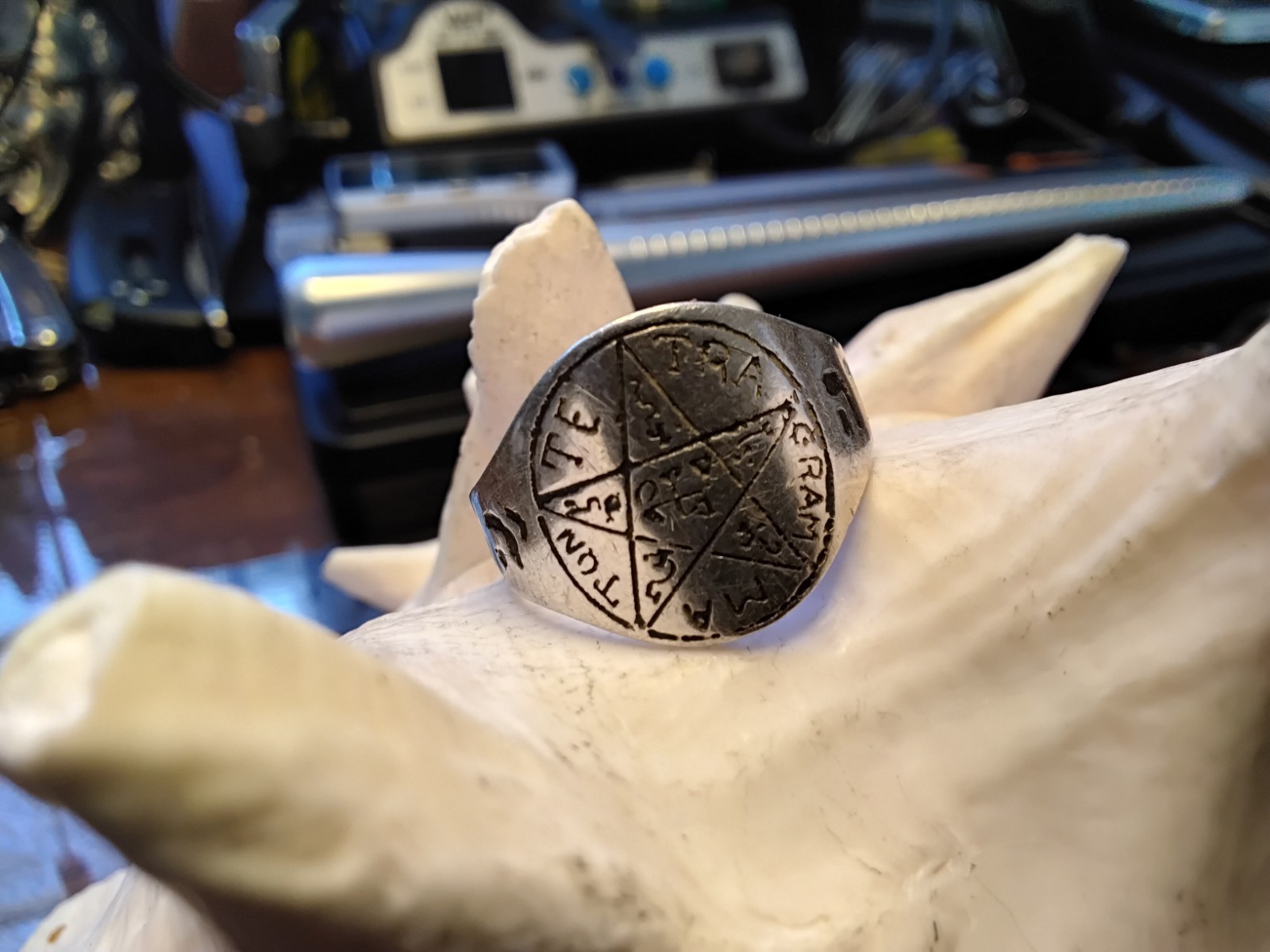~ Vintage Sterling Silver Wicca Tetragràmoton Pentagram Signet Ring ~ 12.5 ~ Vintage Sterling Silver Wicca Tetragràmoton Pentagram Signet Ring ~ 12.5