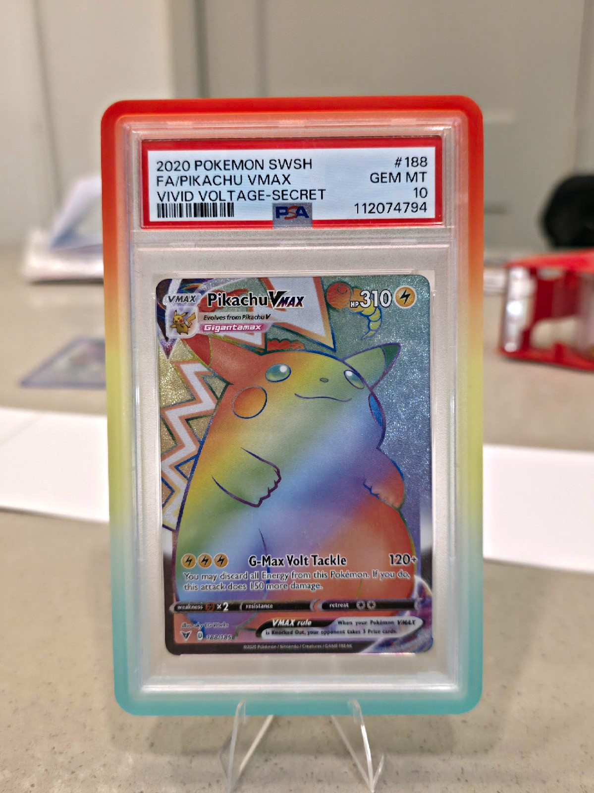 Pokemon Pikachu VMAX Rainbow Rare 188/185 Vivid Voltage PSA 10 Graded Guard