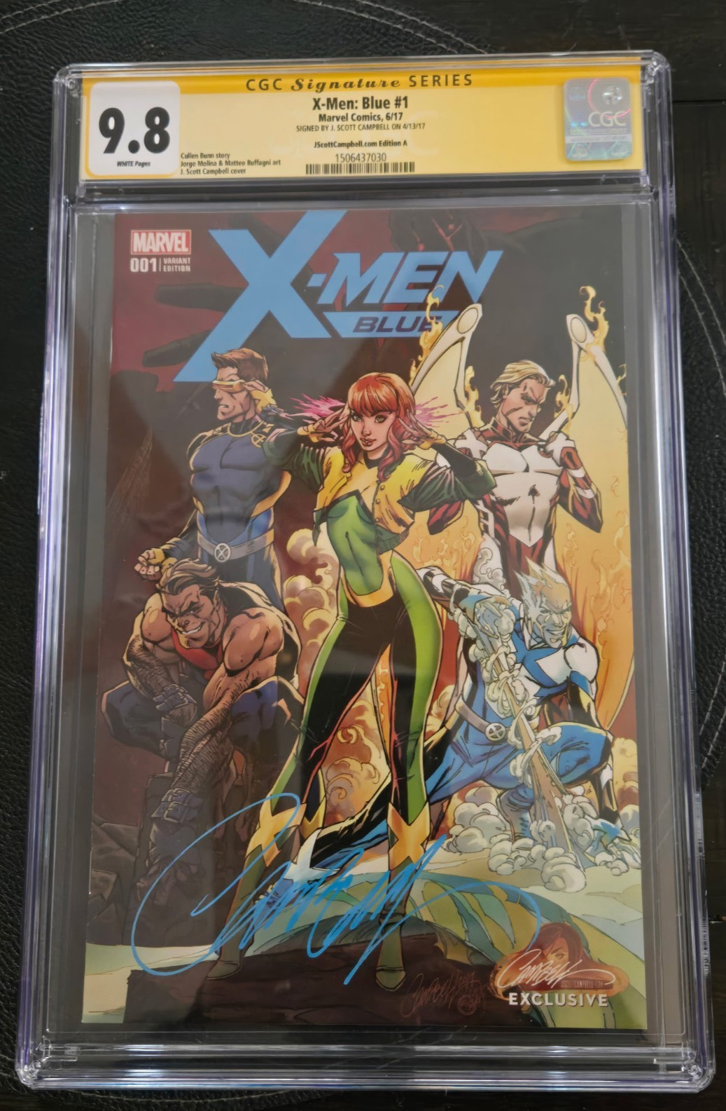 9.8 CGC Signature Series X-Men Blue #1 Signed by J. SCOTT CAMPBELL 9.8 CGC Signature Series X-Men Blue #1 Signed by J. SCOTT CAMPBELL