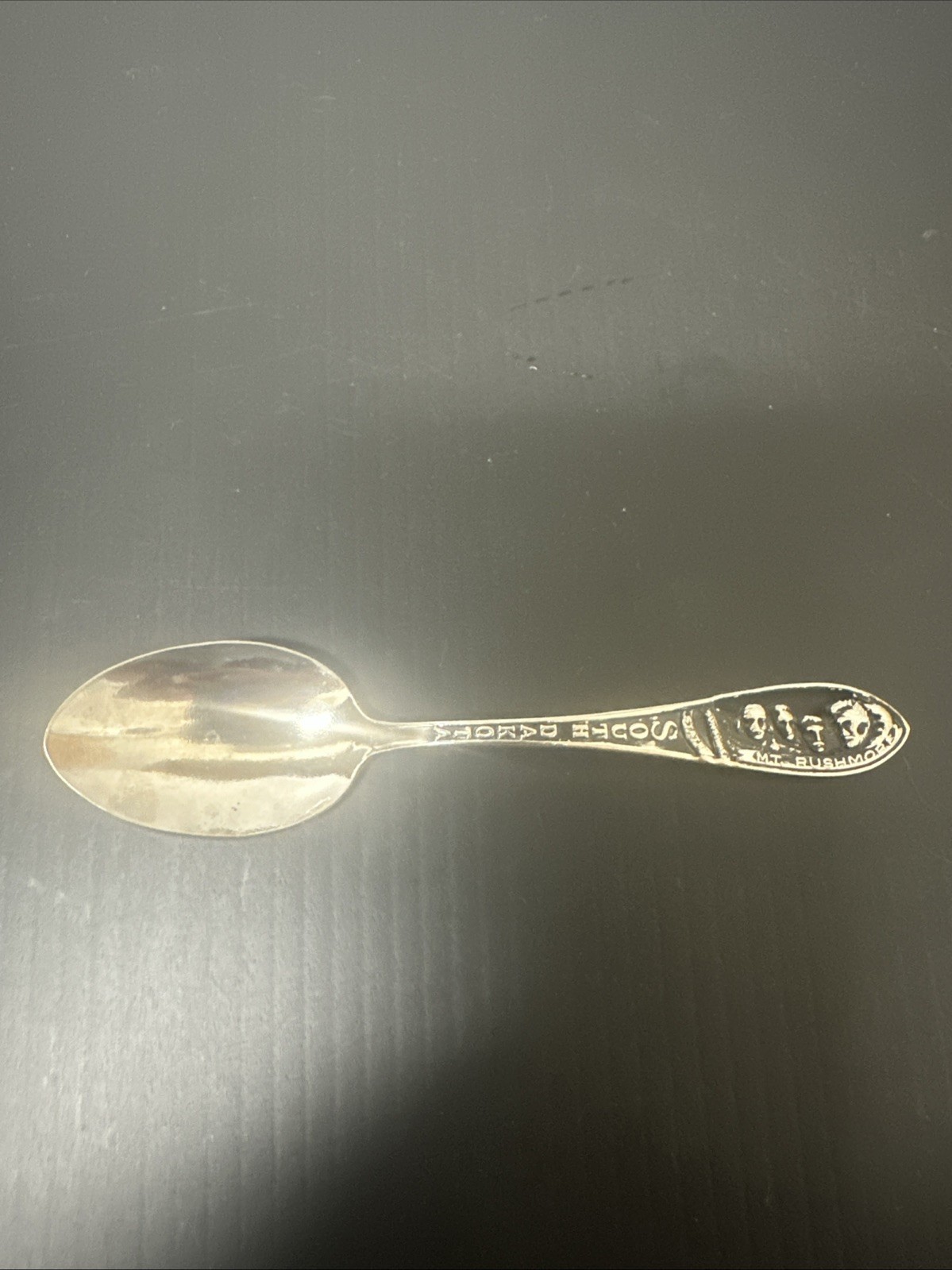 Vintage South Dakota Mount Rushmore Silver Collectible Retro Souvenir Spoon 4360