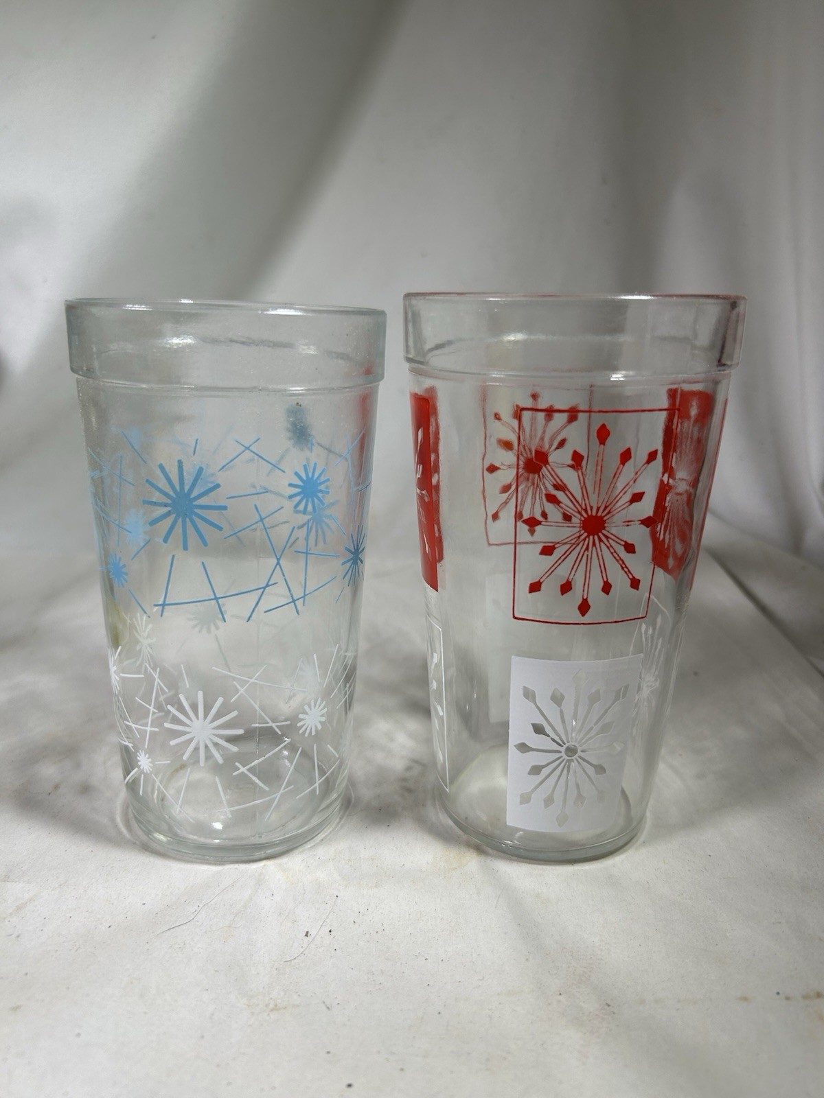 VTG Pair of MCM Atomic Red White Blue Starburst Drinking Glass Mid Century VTG Pair of MCM Atomic Red White Blue Starburst Drinking Glass Mid Century