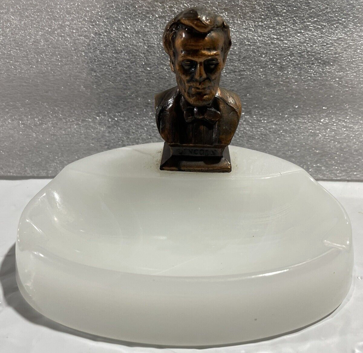 Vintage Abraham Lincoln Bronze Bust with Onyx White Ashtray President RARE AA Vintage Abraham Lincoln Bronze Bust with Onyx White Ashtray President RARE AA