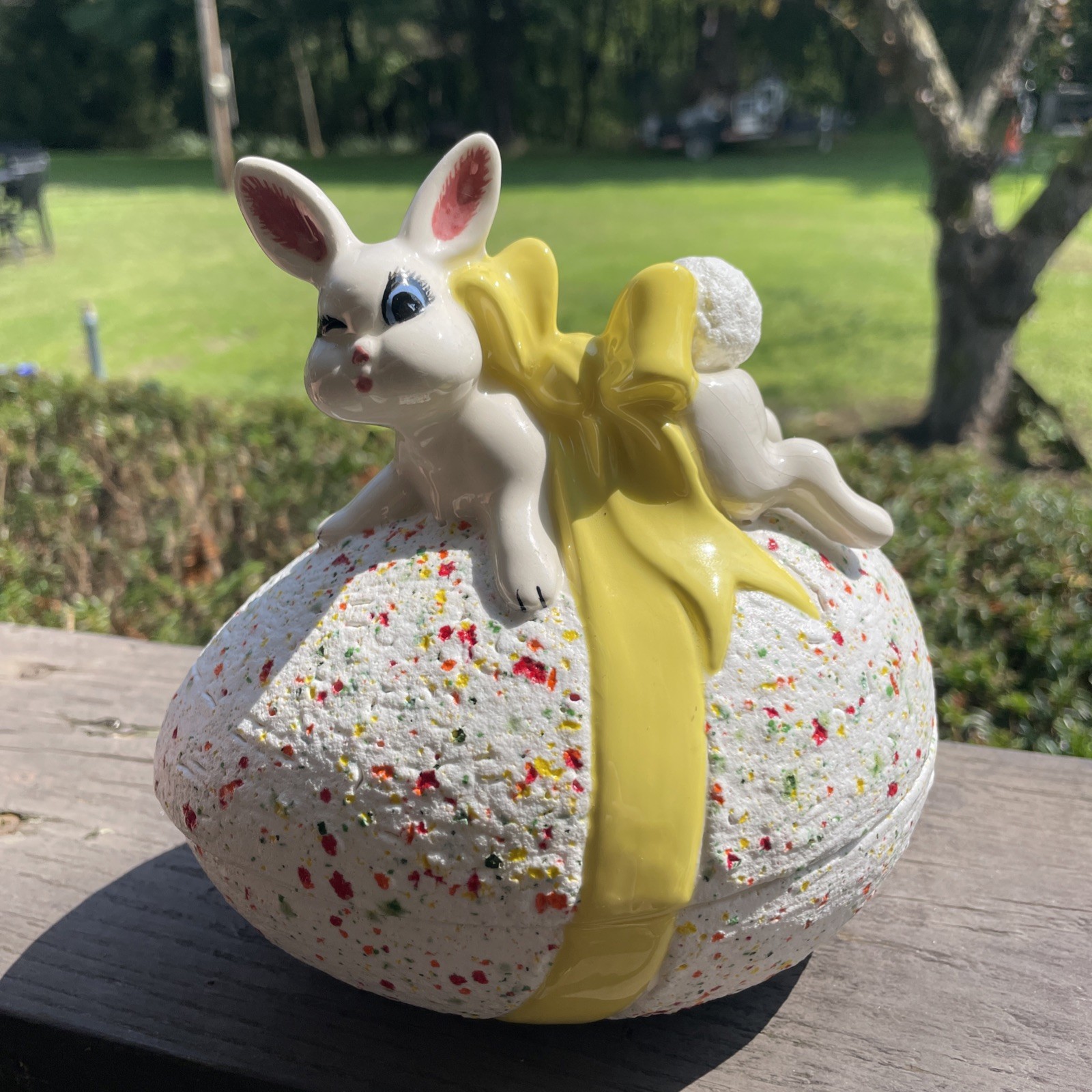 Vtg 70’s Speckled Egg Shaped Ceramic Trinket Candy Dish With Yellow Bow & Rabbit