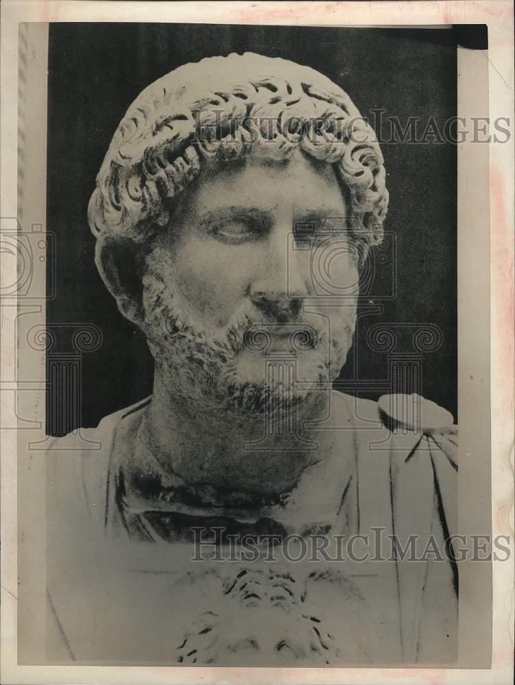 1961 Press Photo Bust of Emperor Hadrian at Seville Archaeological Museum