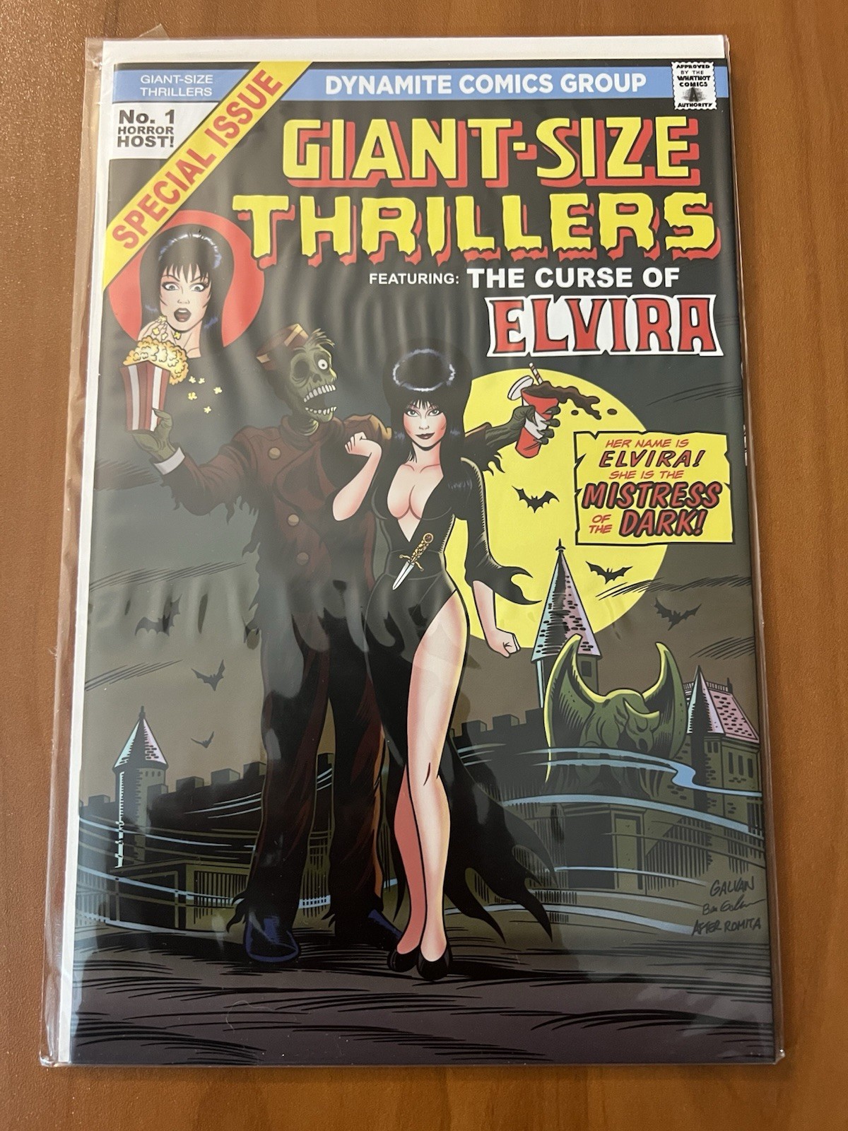 Giant-Size Thrillers Curse Of Elvira Mistress Dark Classic Horror Host Zombie Giant-Size Thrillers Curse Of Elvira Mistress Dark Classic Horror Host Zombie