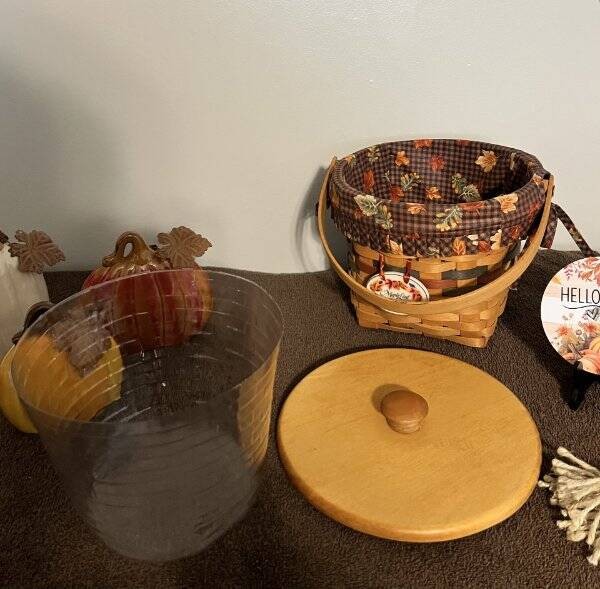 LONGABERGER 1996 MAPLE LEAF BASKET COMBO
