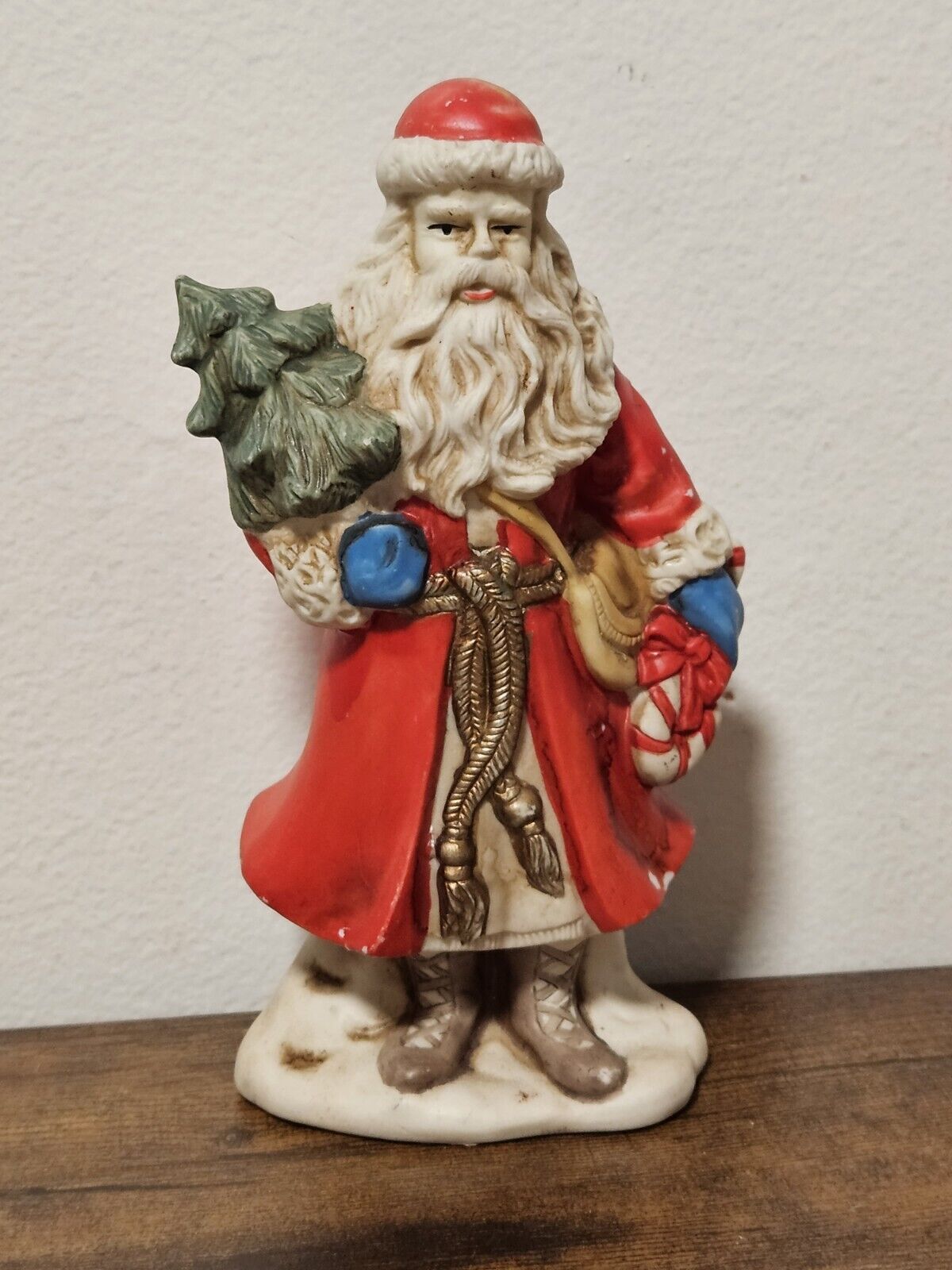 Vintage 1980s Santa Holding Tree And Gifts Excellent Condition Christmas 