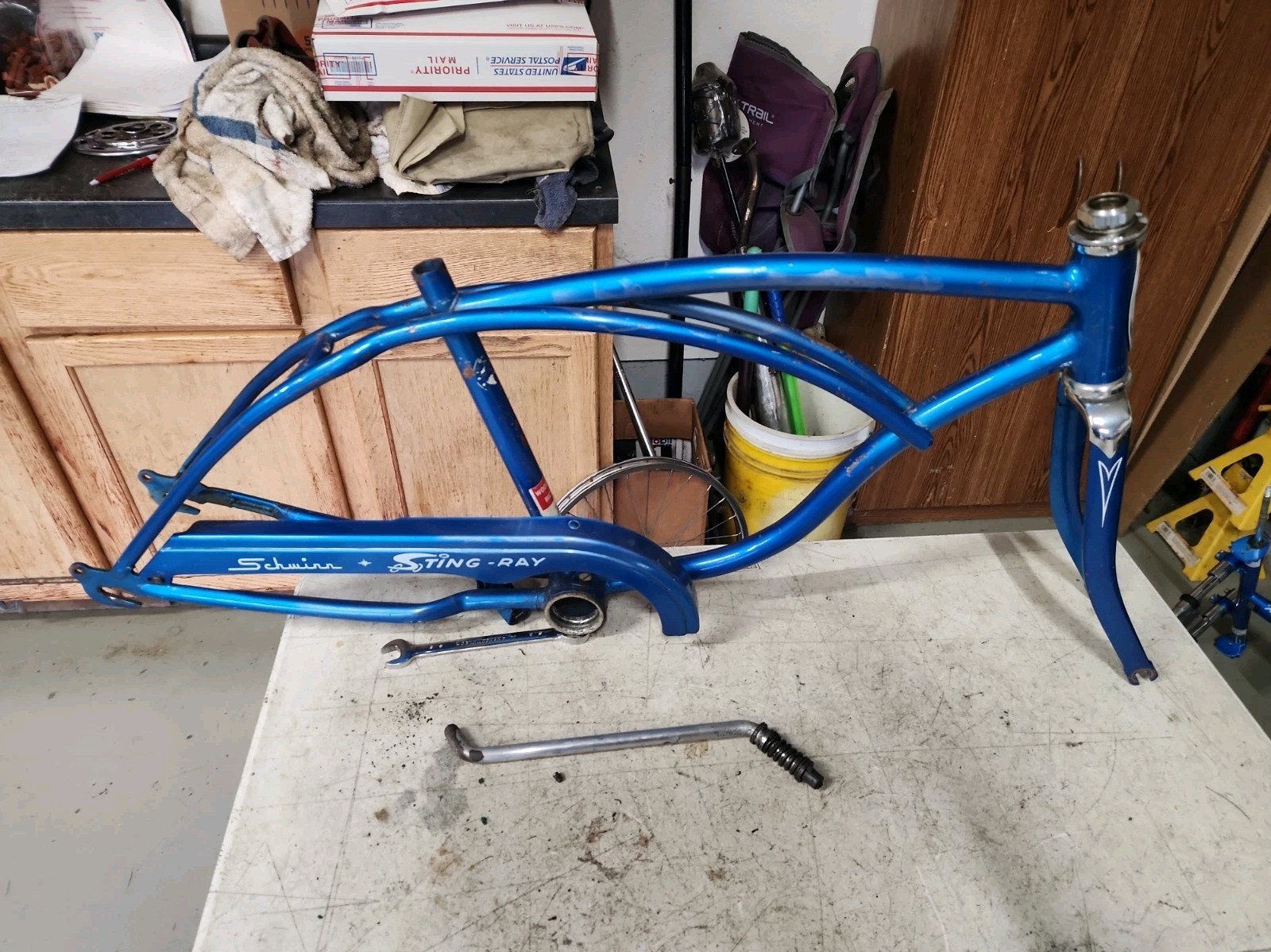 1979 SCHWINN STINGRAY SKY BLUE FRAME FORK +CHAINGUARD NICE ORIGINAL PAINT L$$K 1979 SCHWINN STINGRAY SKY BLUE FRAME FORK +CHAINGUARD NICE ORIGINAL PAINT L$$K