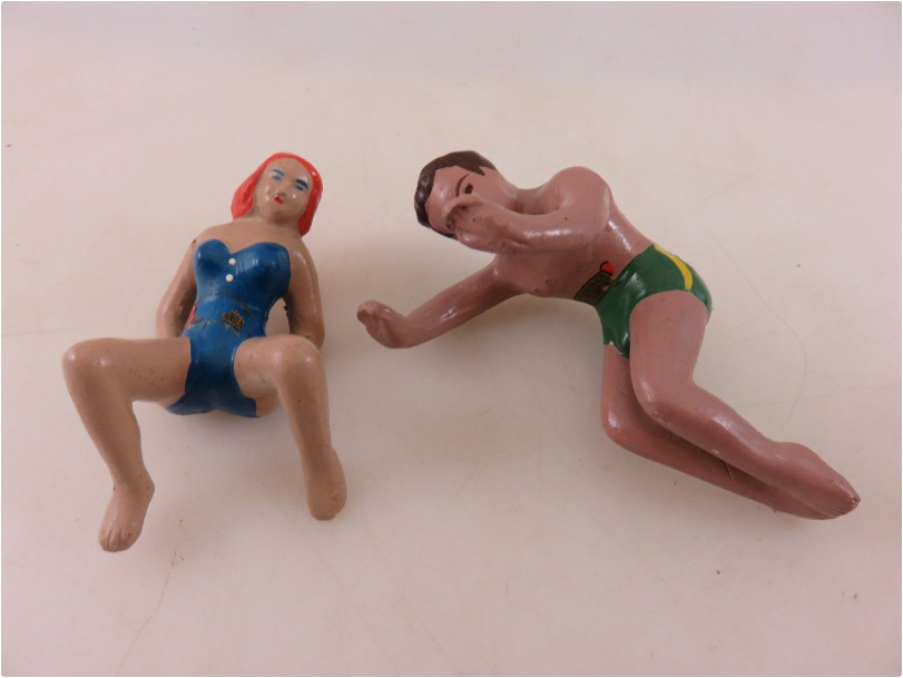 Rare 1950s Coney Island Chalk Ware Souvenir Male Female Beach Lovers Figures
