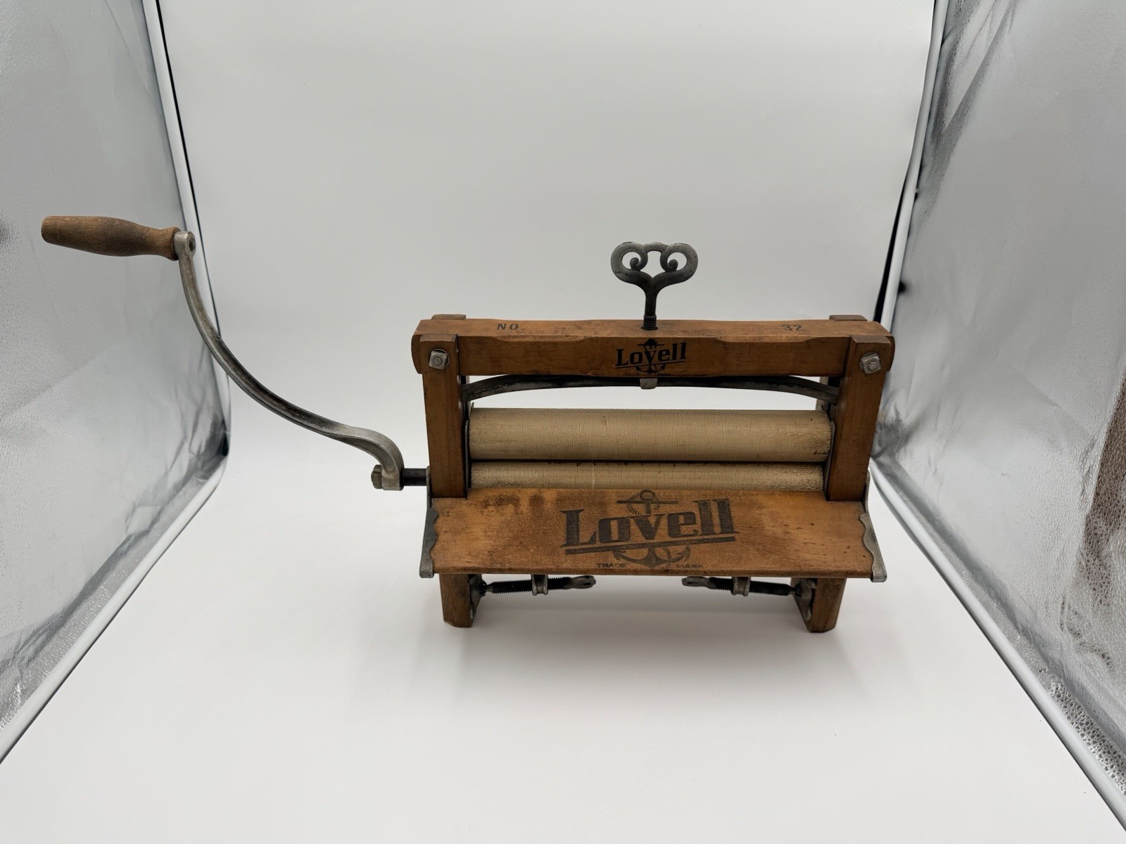 Antique Lovell Mfg. Co. No. 32 Wooden Laundry Clothes Wringer Washer Board RARE Antique Lovell Mfg. Co. No. 32 Wooden Laundry Clothes Wringer Washer Board RARE