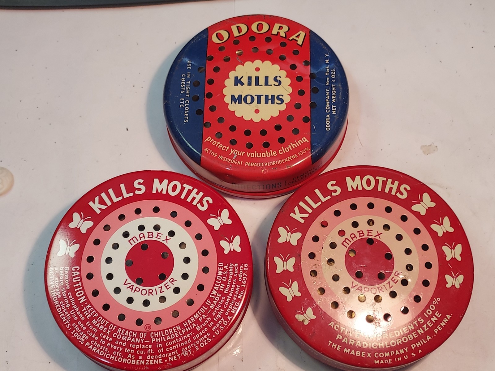 3~Vintage 1950s Advertising 2 MABEX & 1 ODORA Moth Vaporizer Tin Mothball Holder 3~Vintage 1950s Advertising 2 MABEX & 1 ODORA Moth Vaporizer Tin Mothball Holder