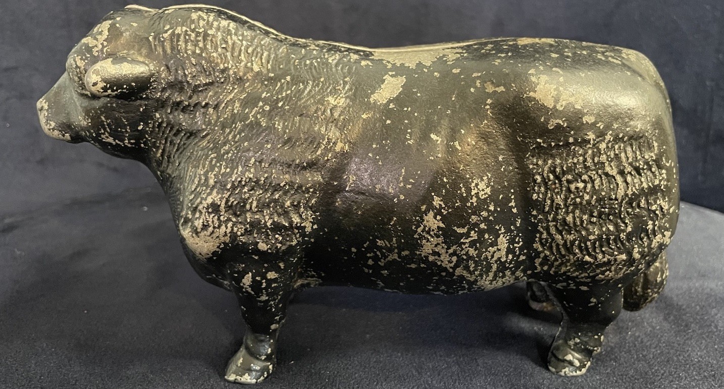 VTG 1954 Virginia Metal Crafters Black Angus Bull Cast Aluminum Still Coin Bank VTG 1954 Virginia Metal Crafters Black Angus Bull Cast Aluminum Still Coin Bank