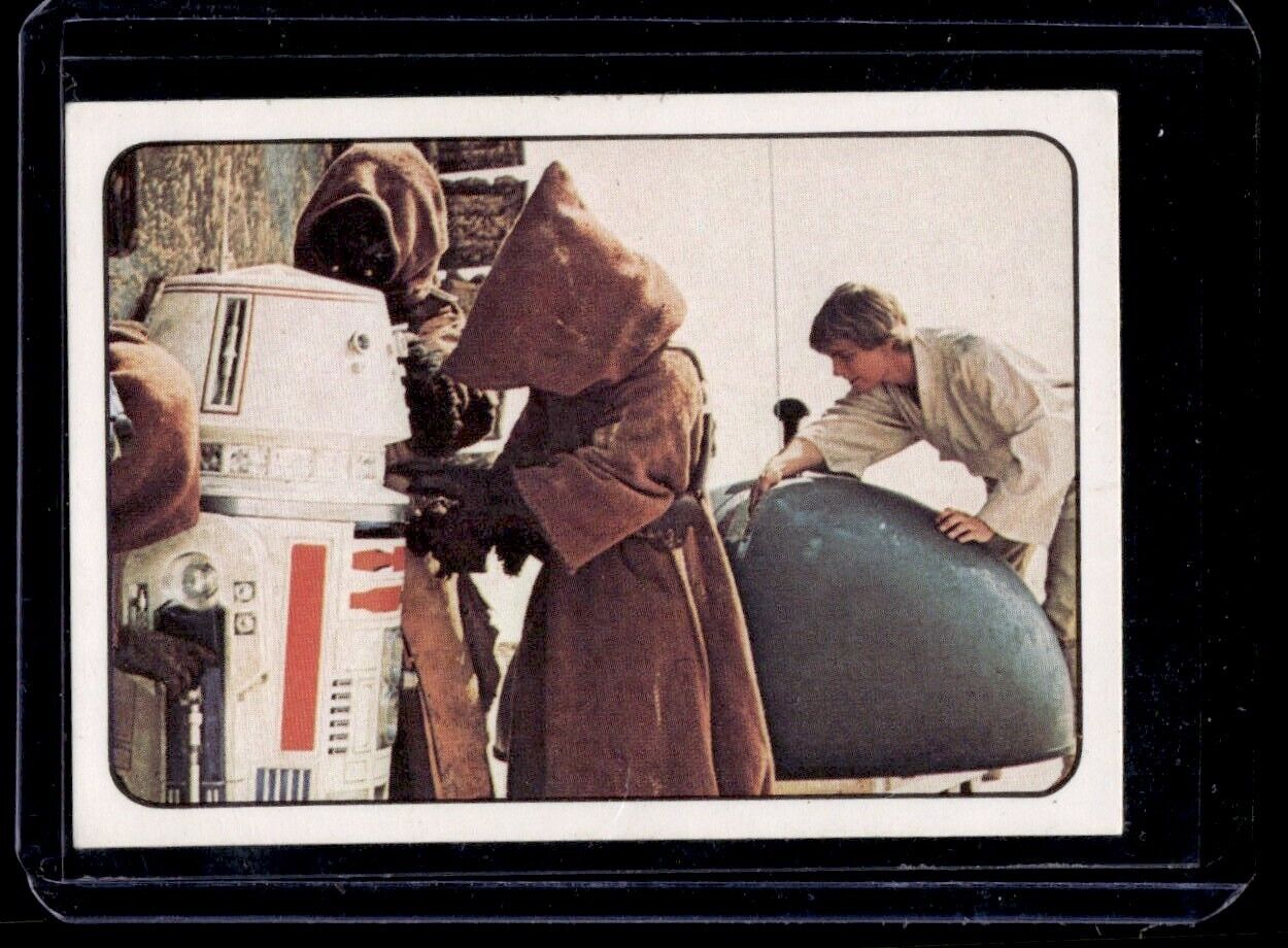 1977 Star Wars Panini Mini Sticker JAWA FIDDLES WITH R5-D4 #38