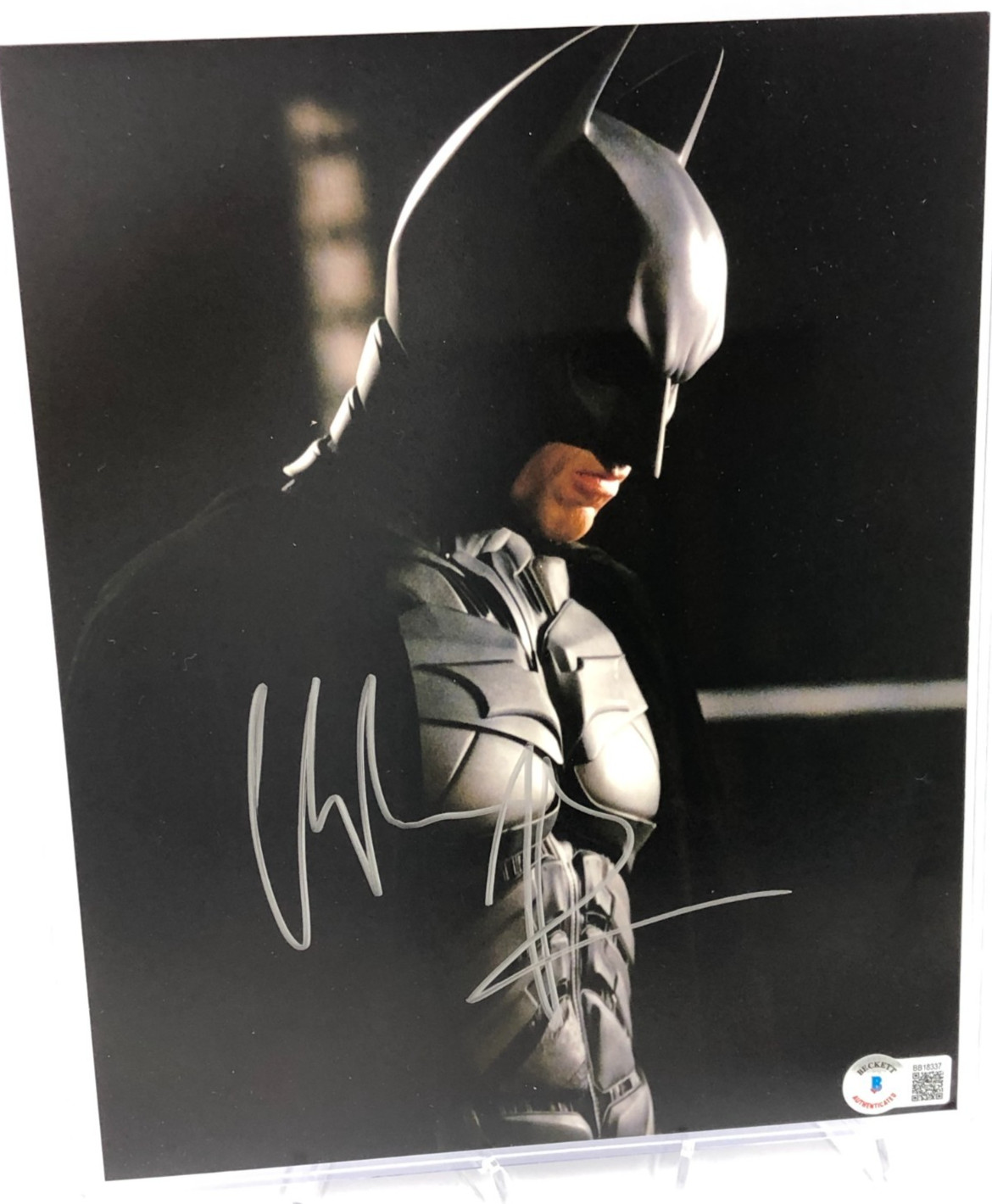 CHRISTIAN BALE AUTO PHOTO 8x10 CHRISTIAN BALE AUTO PHOTO 8x10