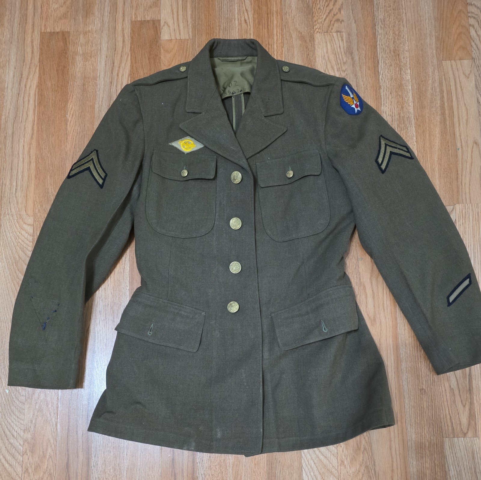 WW2 - WWII Military Jacket / Uniform - USAAF - US Army Air Forces WW2 - WWII Military Jacket / Uniform - USAAF - US Army Air Forces