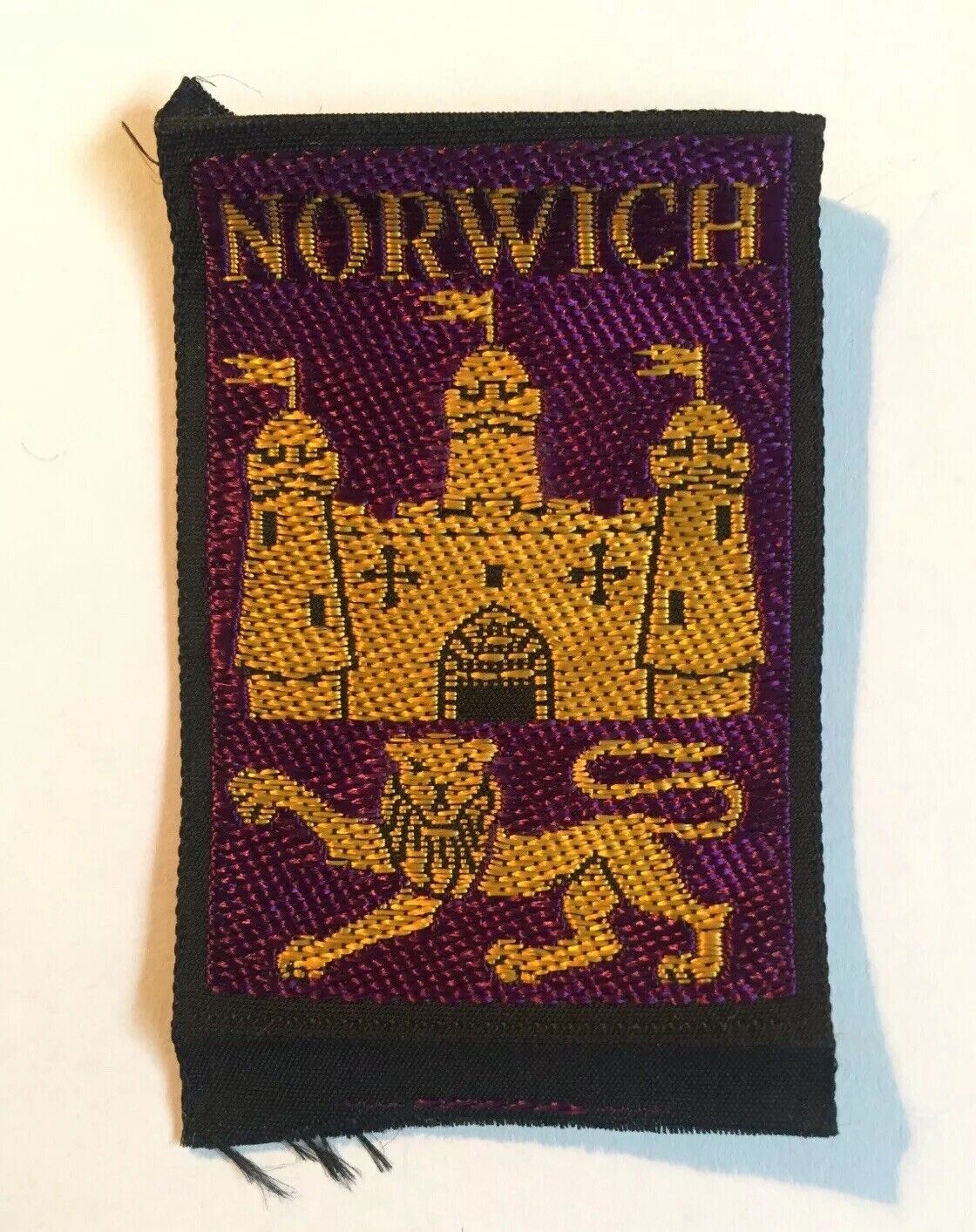 UK Scout Badge. Norwich North District ribbon 