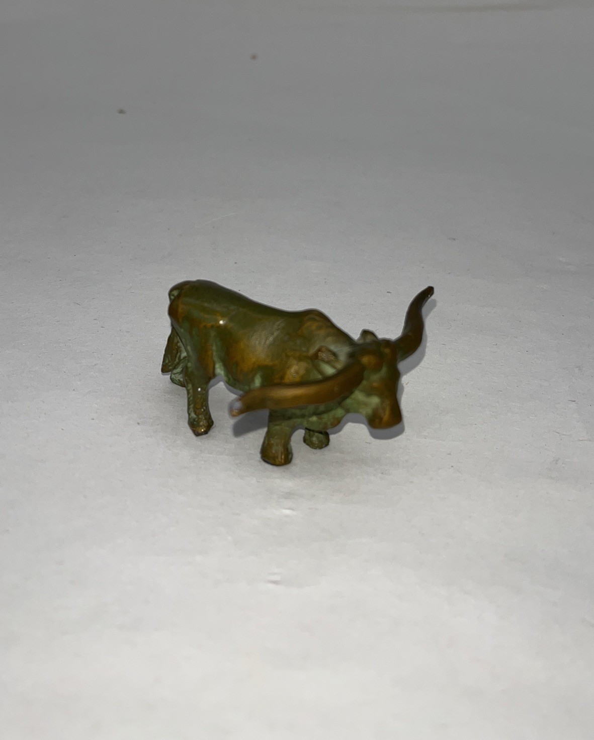Antique Bronze Long Horn Bull Miniature Sculpture Antique Bronze Long Horn Bull Miniature Sculpture