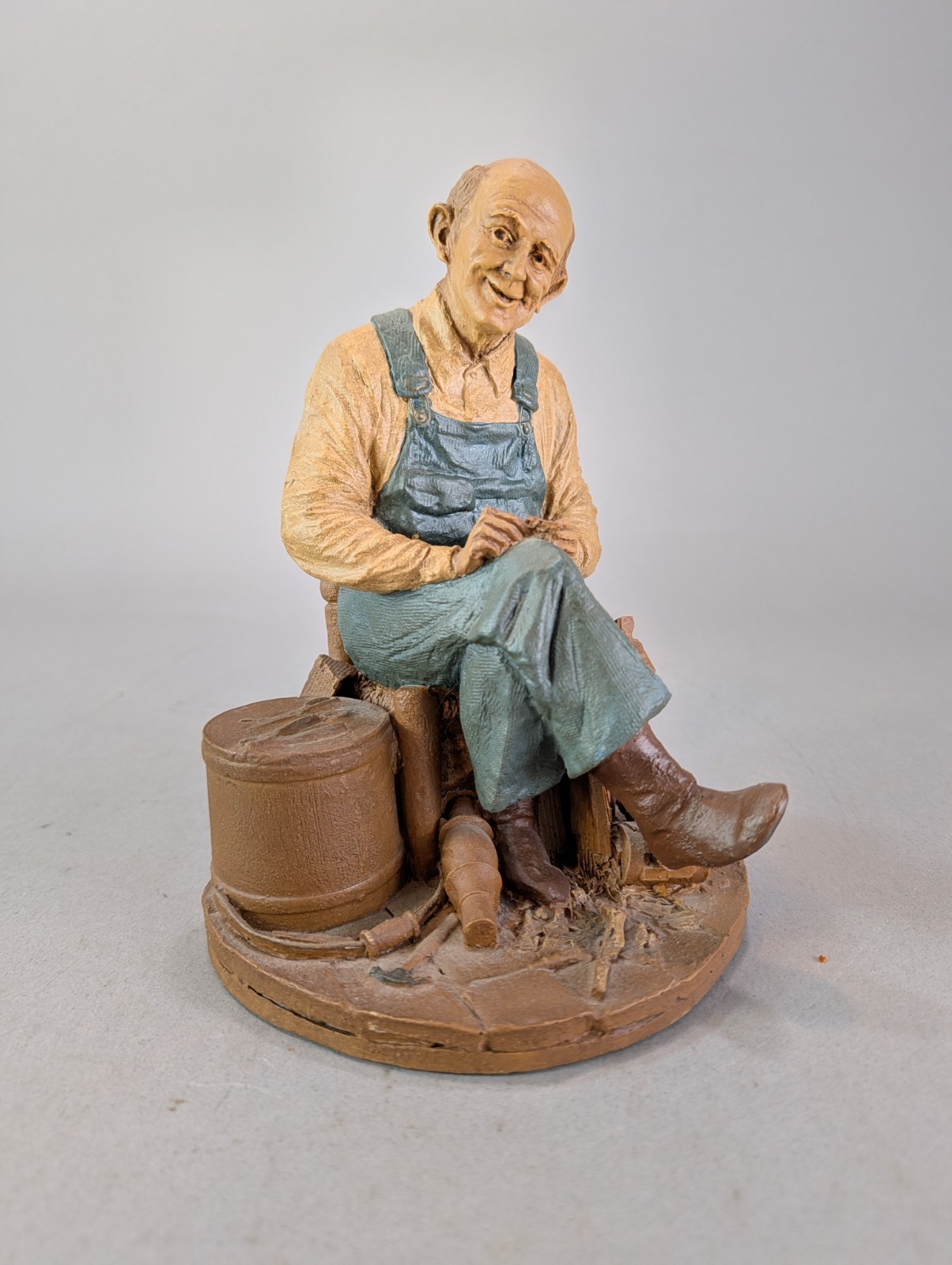 Vintage 1985 Tom Clark Uncle Whit Woodcarver Figurine Vintage 1985 Tom Clark Uncle Whit Woodcarver Figurine