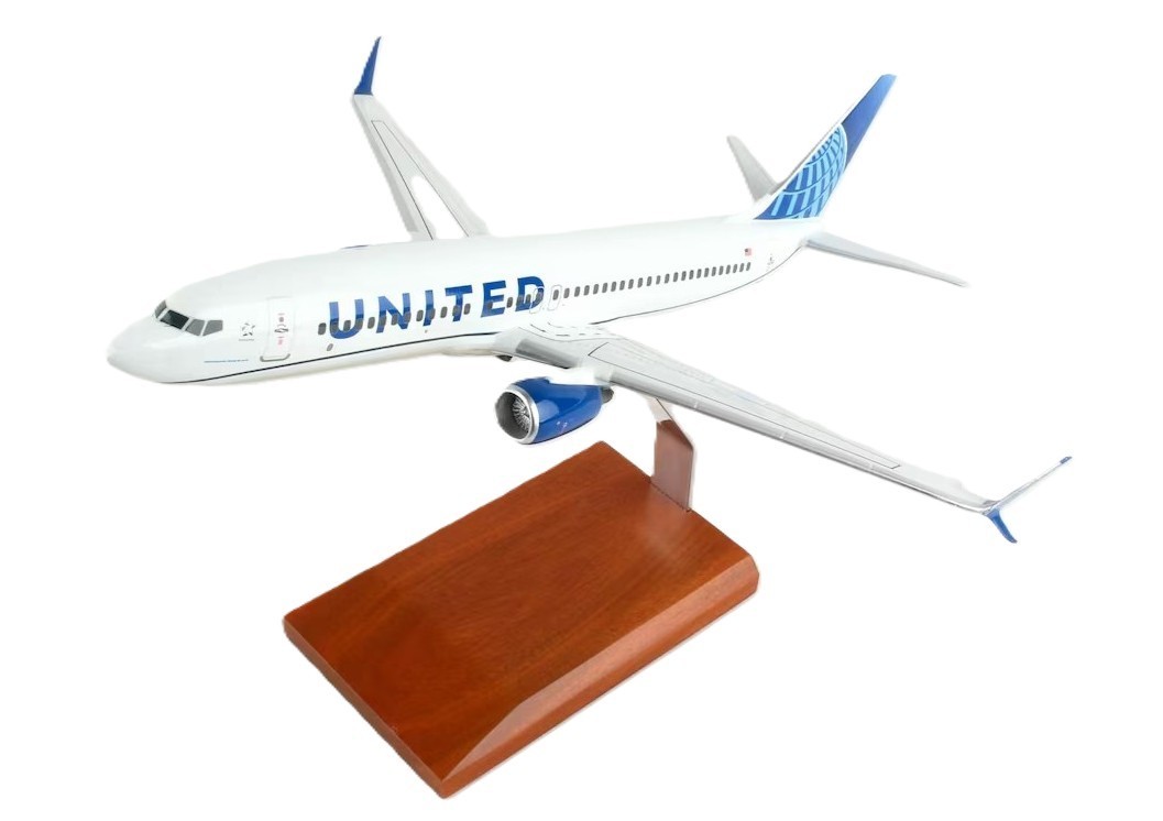 United Airlines Boeing 737-800 New Color Desk Display Model 1/100 SC Airplane United Airlines Boeing 737-800 New Color Desk Display Model 1/100 SC Airplane