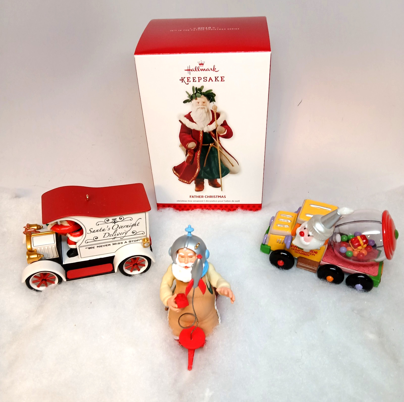 Lot 4 Retired HALLMARK Christmas SANTA Collection Ornaments Lot 4 Retired HALLMARK Christmas SANTA Collection Ornaments