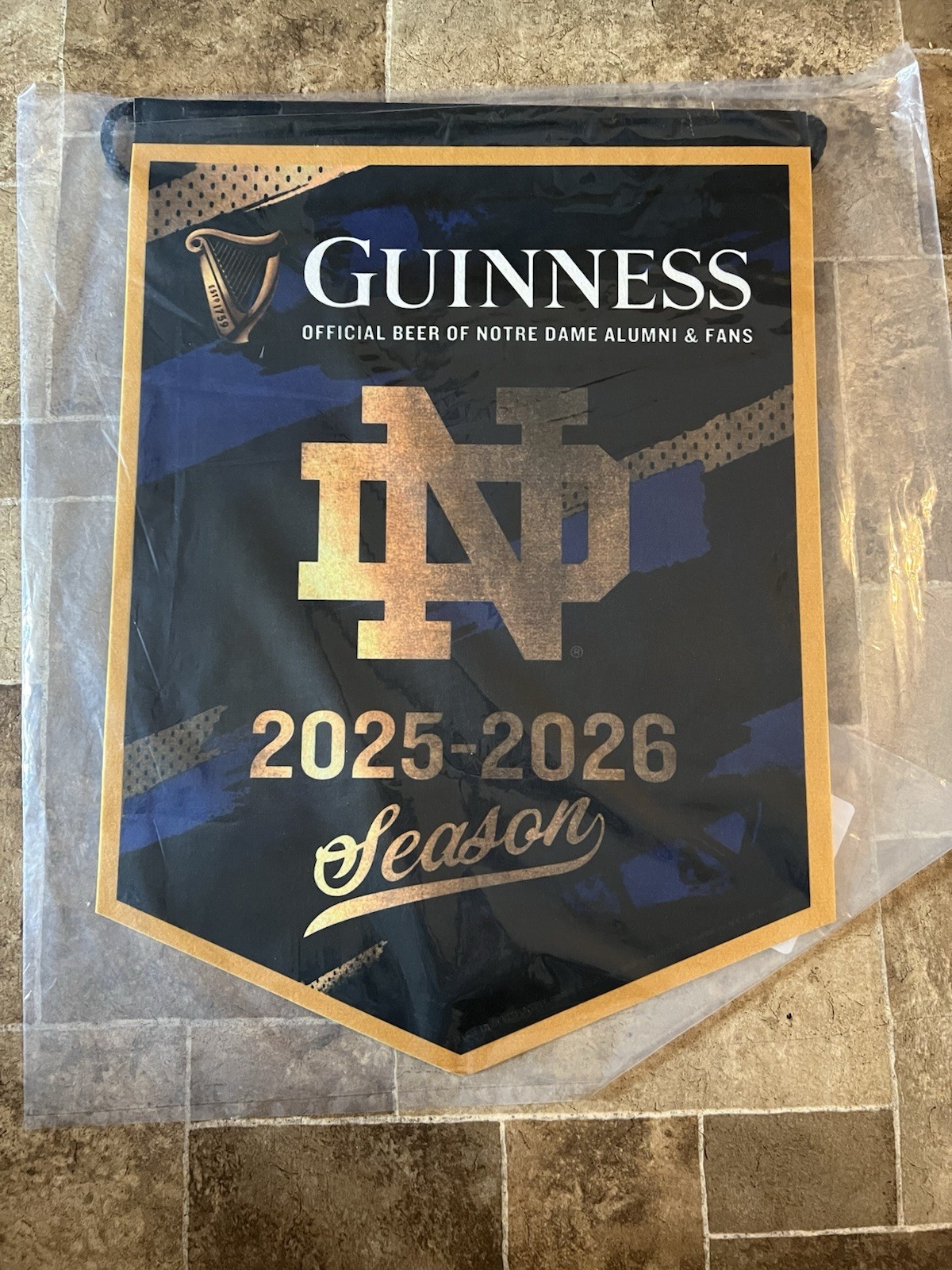 Guinness Beer Notre Dame Football Fighting Irish Felt Banner Game Room Man Cave Guinness Beer Notre Dame Football Fighting Irish Felt Banner Game Room Man Cave