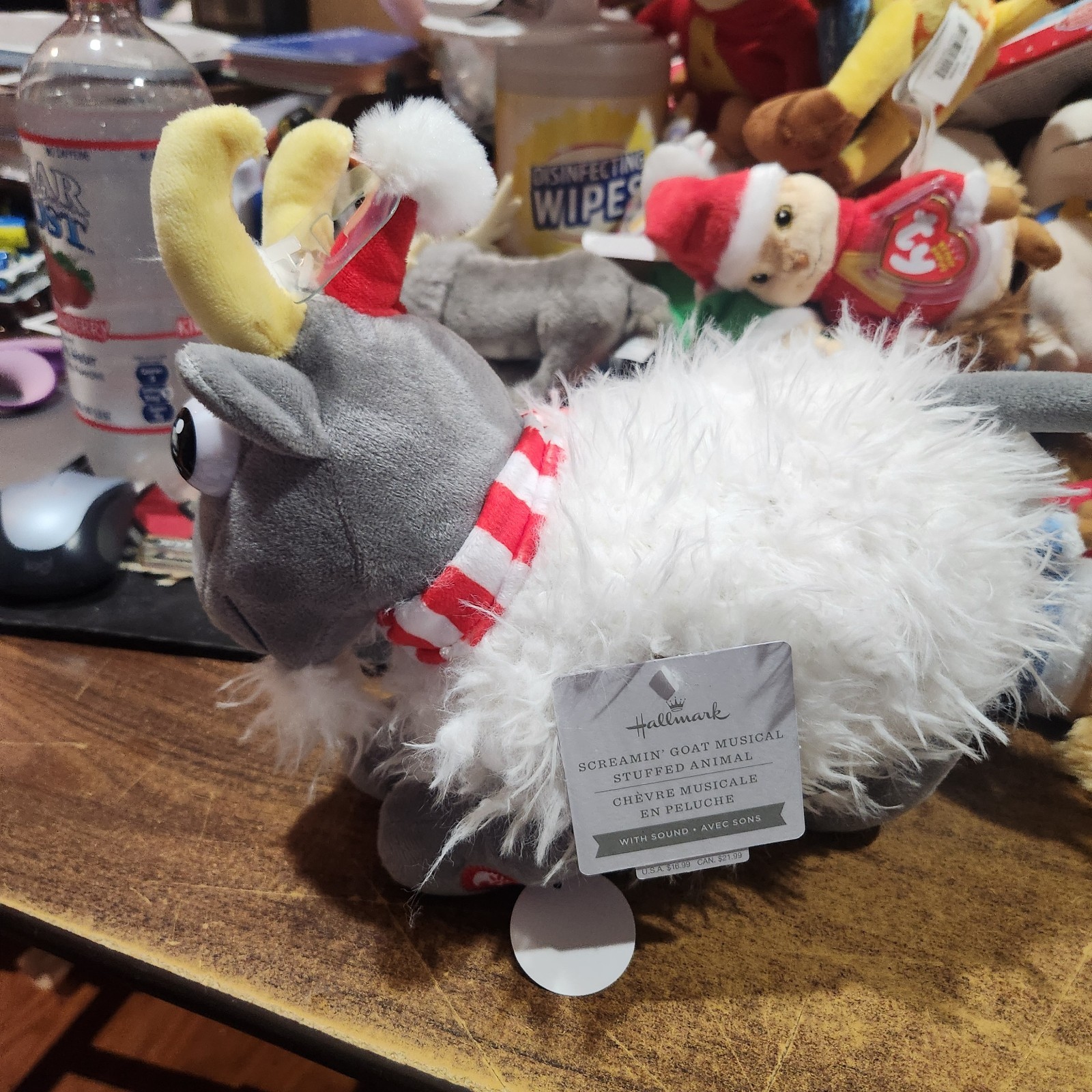 HALLMARK Screaming Goat * Plush Christmas Toy w/ Music/Sound, NEW D