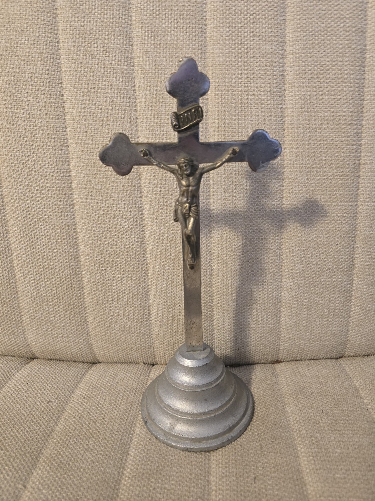 Vintage Catholic Metal Standing Altar Crucifix Cross Silver Tone Heavy Vintage Catholic Metal Standing Altar Crucifix Cross Silver Tone Heavy