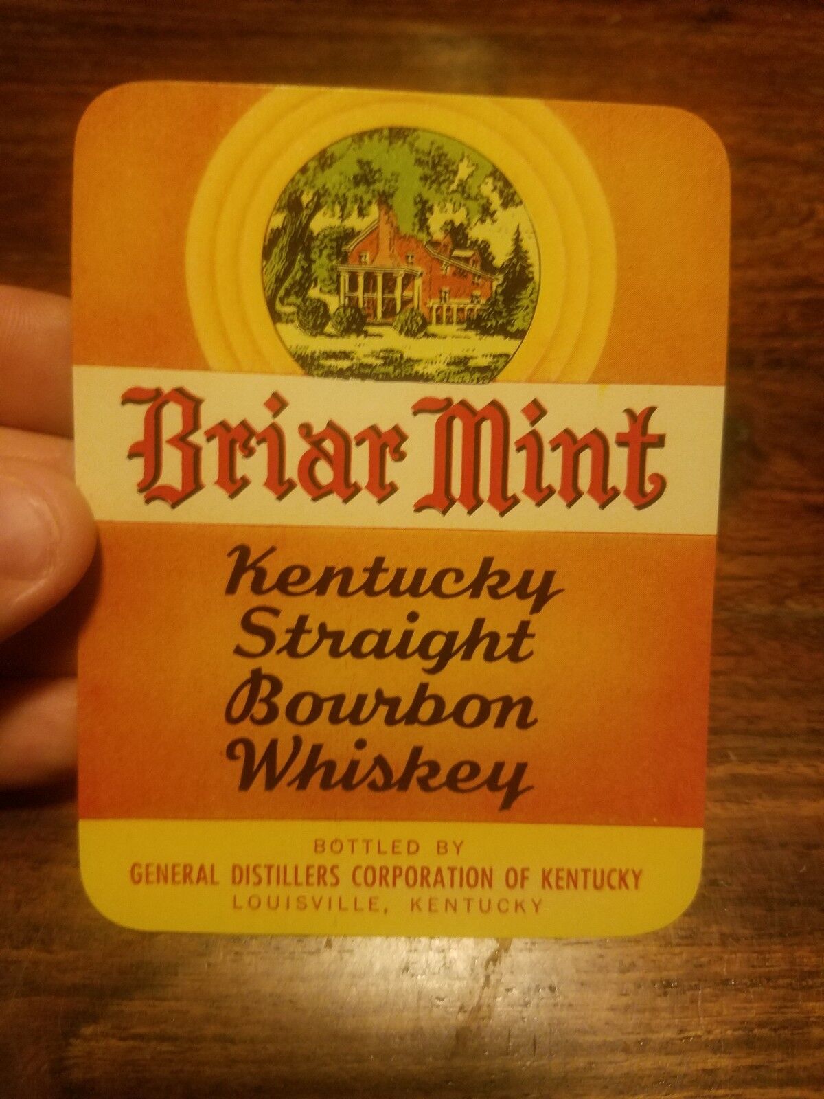 1940\'s Louisville Kentucky Briar Mint Kentucky Straight Bourbon Whiskey label