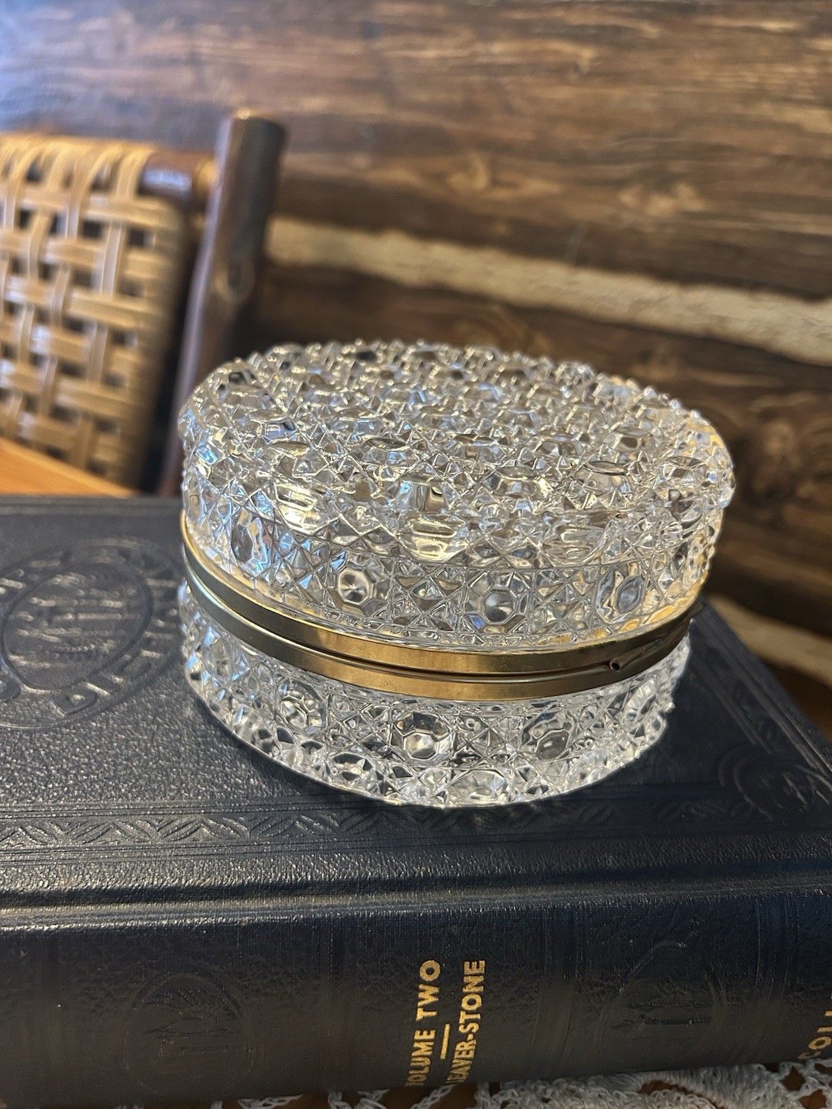 Vintage Oval Cut Crystal Trinket Box w/ Gold Tone Band – Elegant Jewelry Casket Vintage Oval Cut Crystal Trinket Box w/ Gold Tone Band – Elegant Jewelry Casket