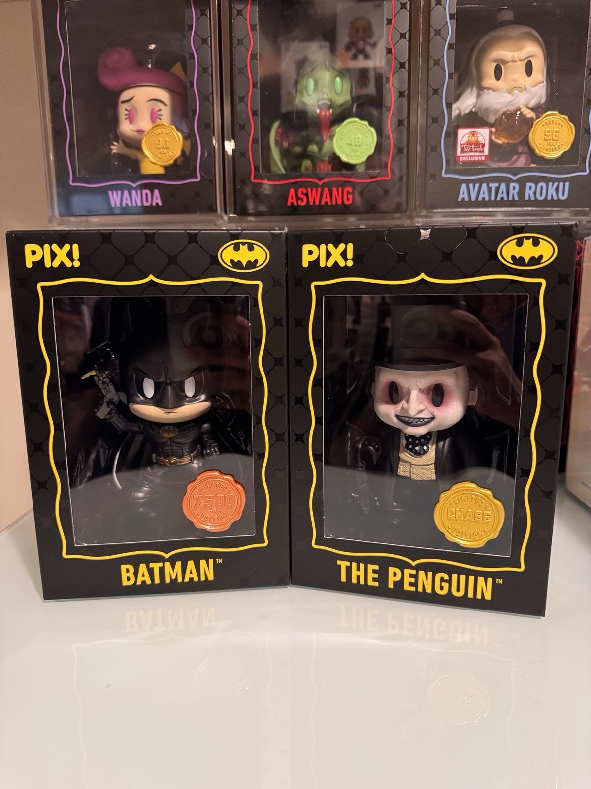 thrilljoy PIX Pop Culture Immortalized Batman & Penguin Chase Figurine 1:6 thrilljoy PIX Pop Culture Immortalized Batman & Penguin Chase Figurine 1:6